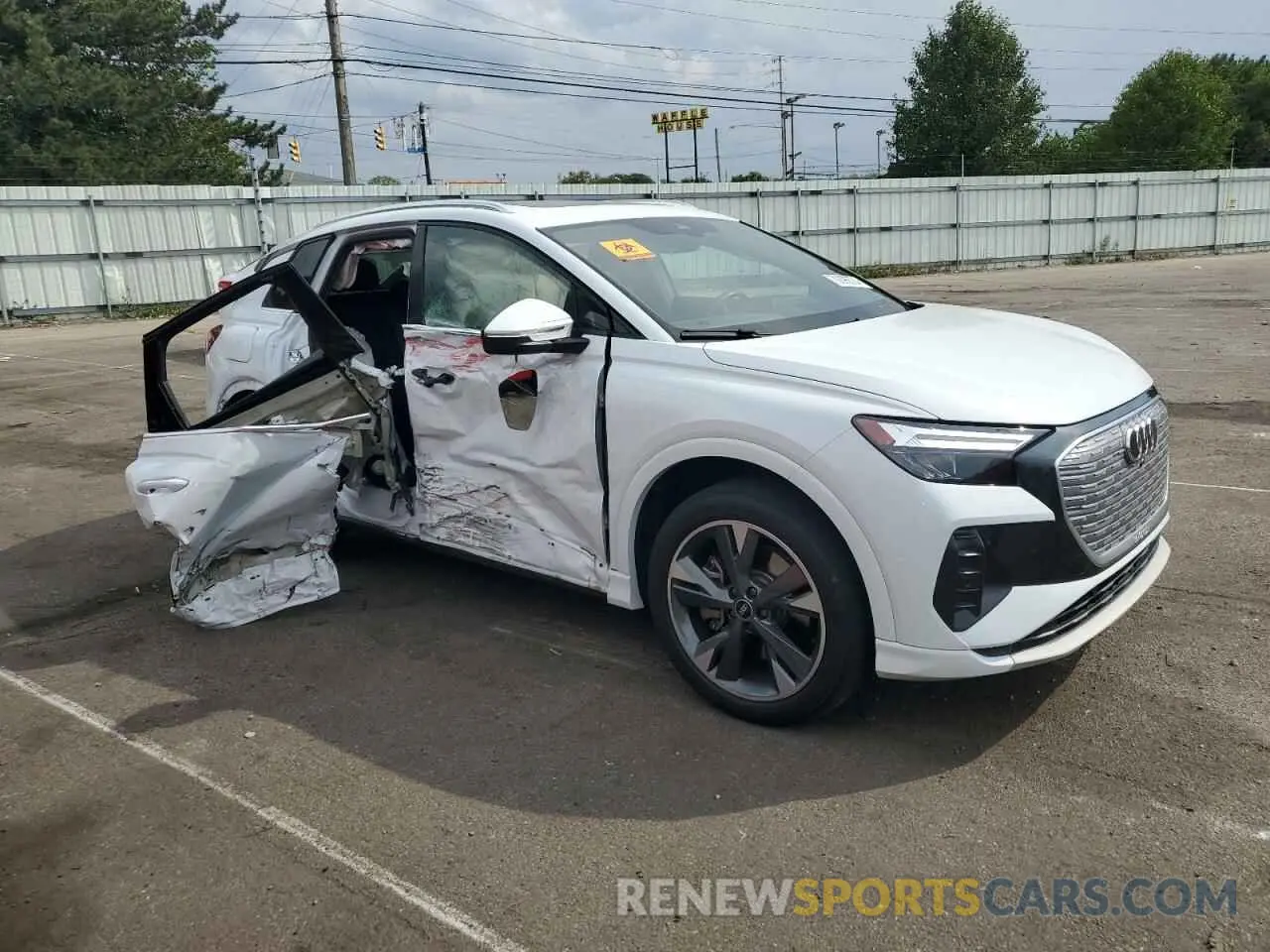 4 Фотография поврежденного автомобиля WA1H2BFZ8NP042620 AUDI Q4 E-TRON 2022