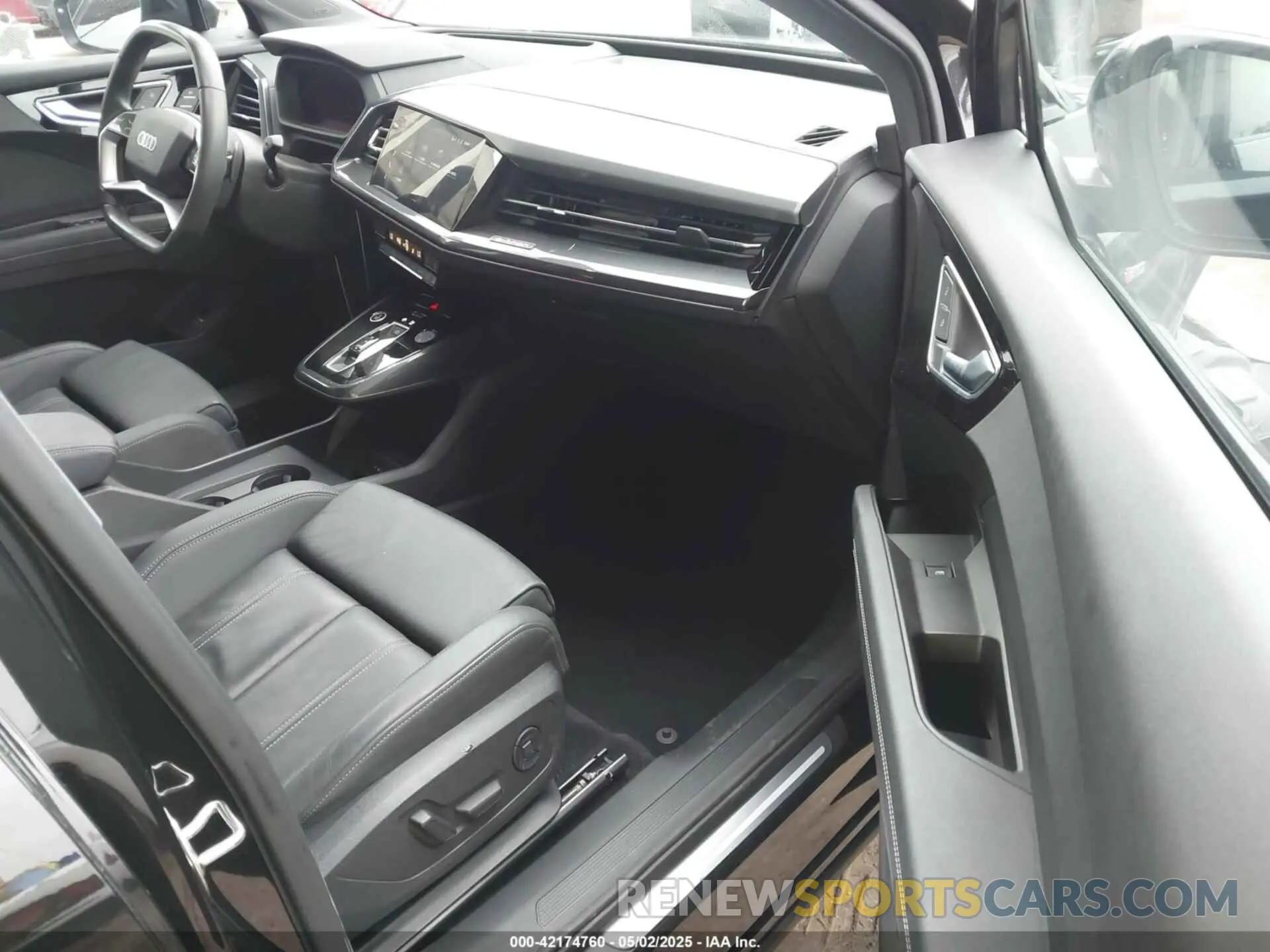 5 Photograph of a damaged car WA1M2BFZ8NP054541 AUDI Q4 E-TRON 2022