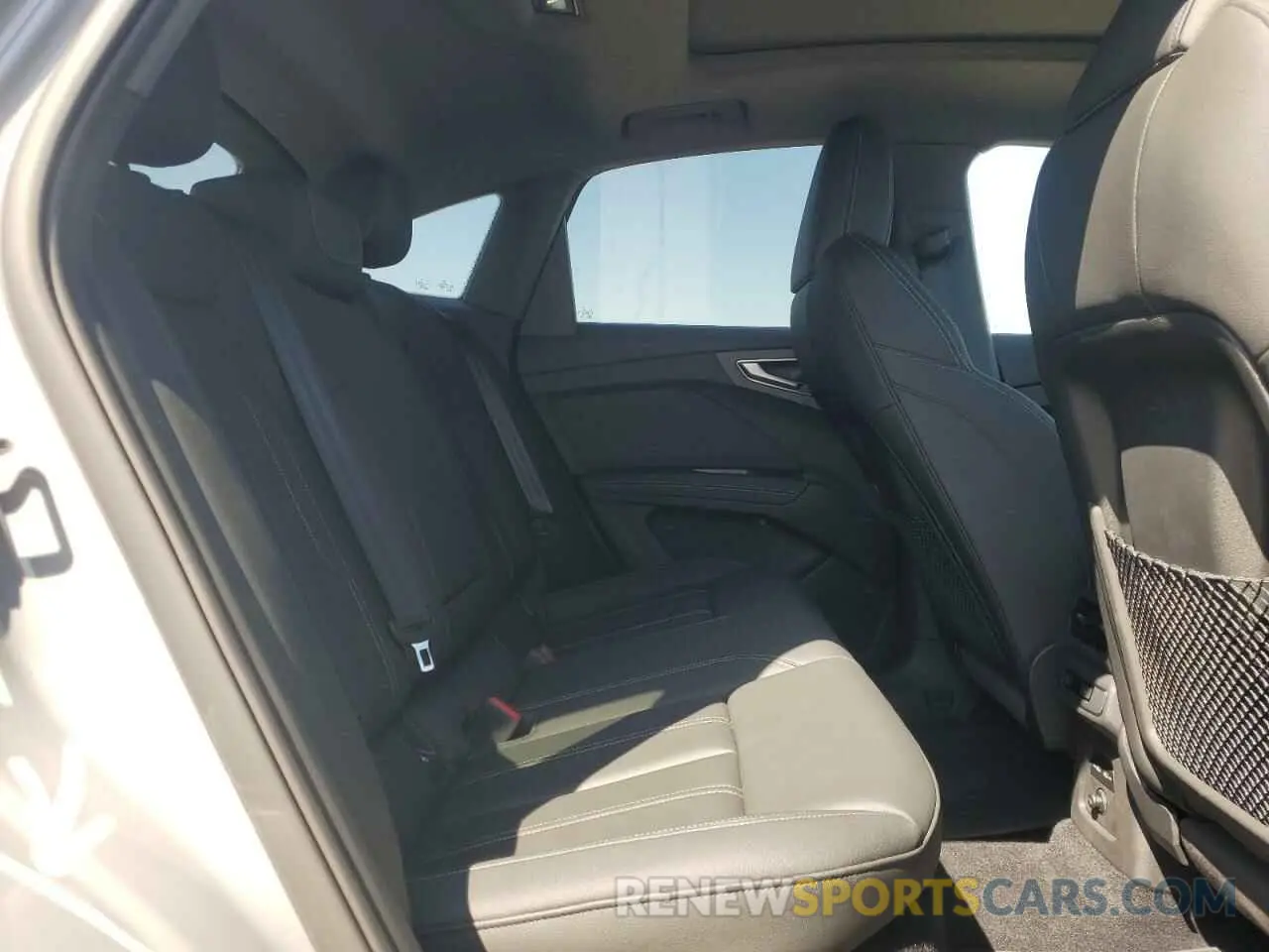 11 Photograph of a damaged car WA132BFZ5PP074860 AUDI Q4 E-TRON 2023