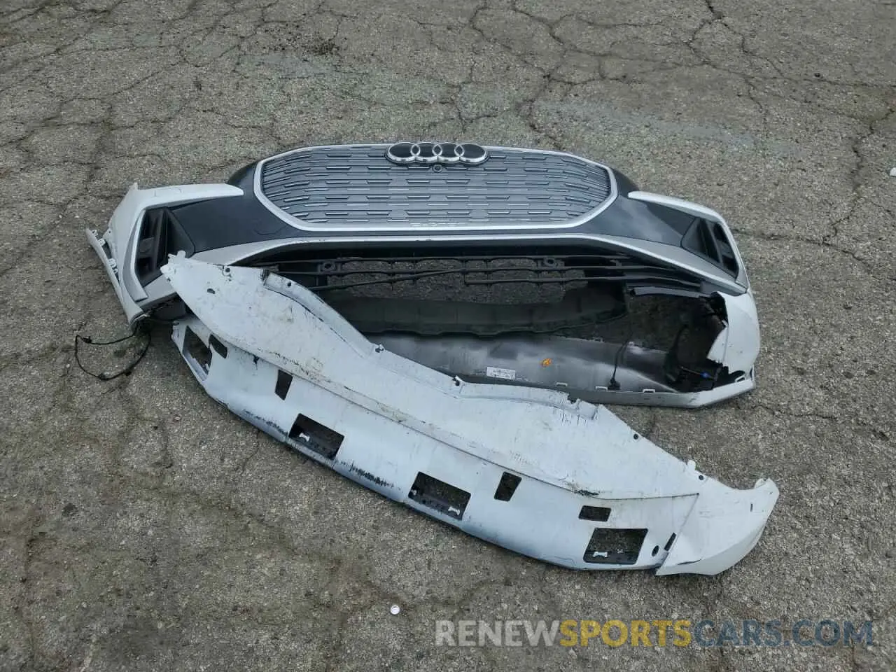 12 Photograph of a damaged car WA142BFZXPP076866 AUDI Q4 E-TRON 2023