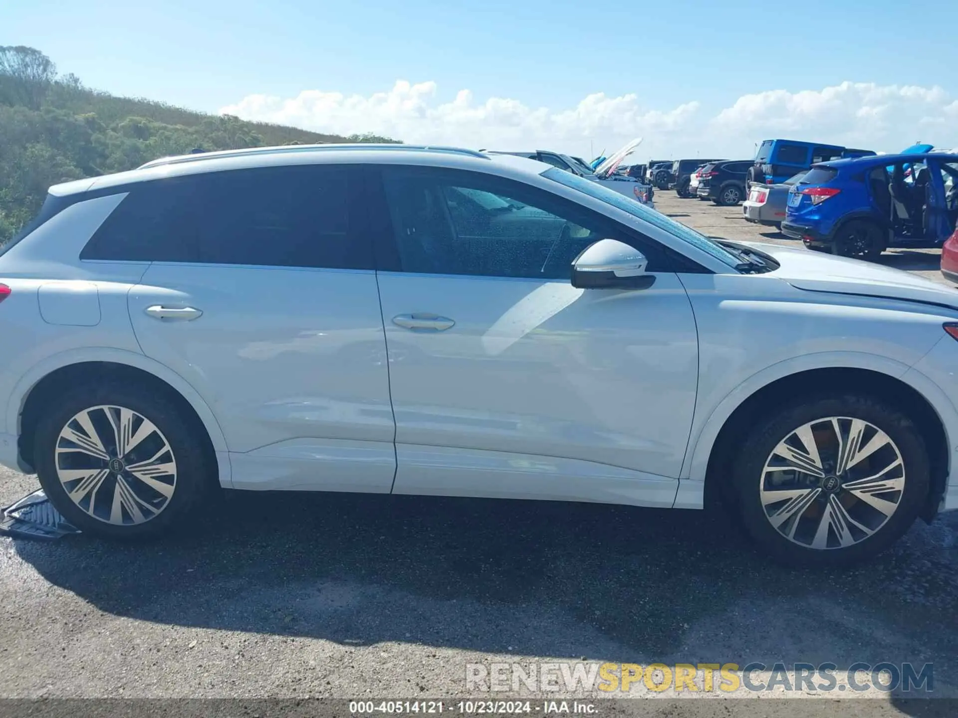 12 Фотография поврежденного автомобиля WA1BCBFZ0PP021105 AUDI Q4 E-TRON 2023