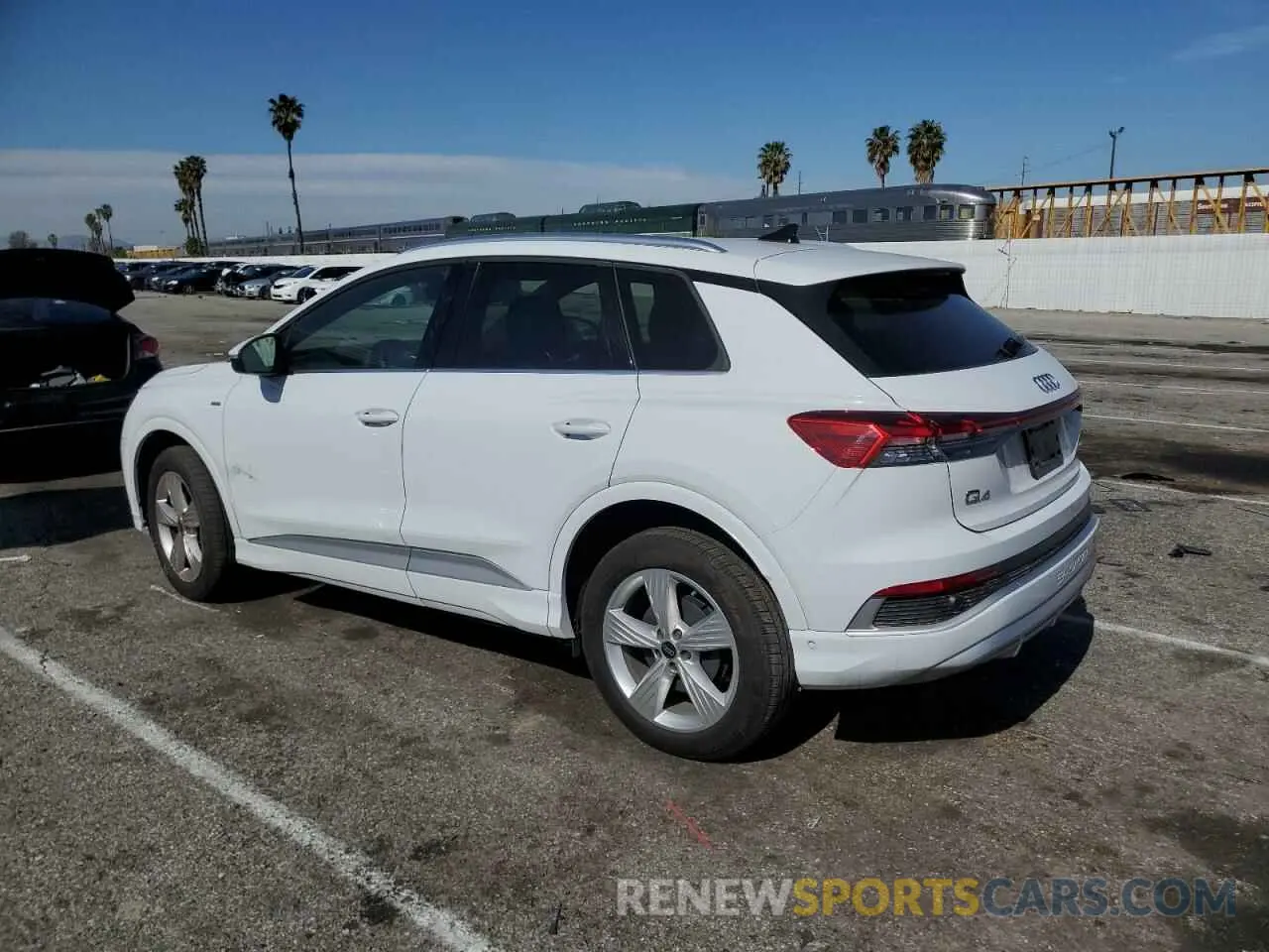 2 Фотография поврежденного автомобиля WA1L2BFZ0PP069713 AUDI Q4 E-TRON 2023