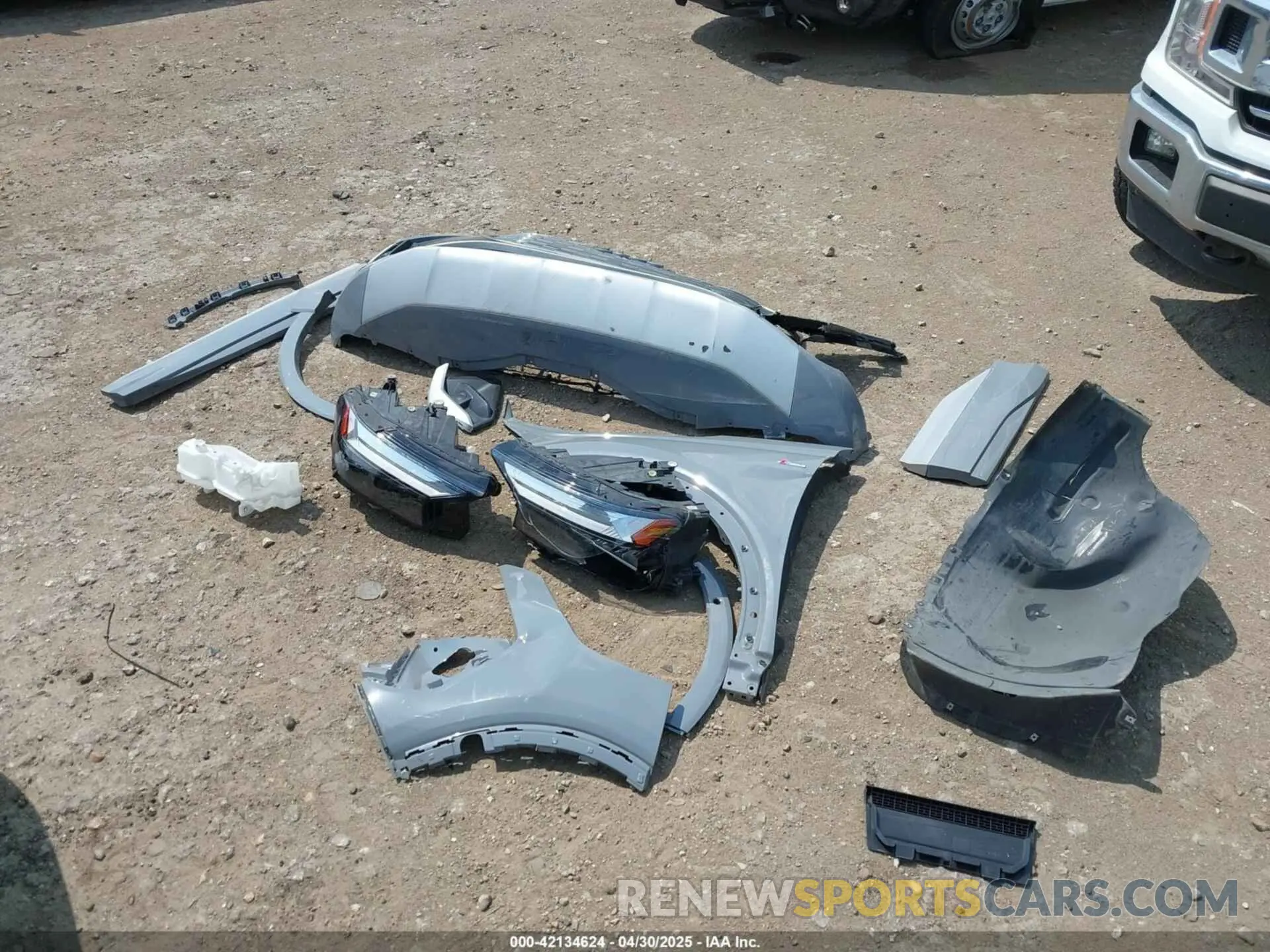 12 Фотография поврежденного автомобиля WA1L2BFZ7PP000646 AUDI Q4 E-TRON 2023