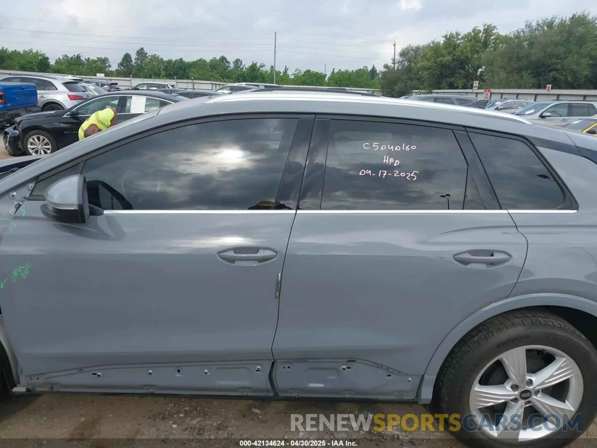 15 Фотография поврежденного автомобиля WA1L2BFZ7PP000646 AUDI Q4 E-TRON 2023