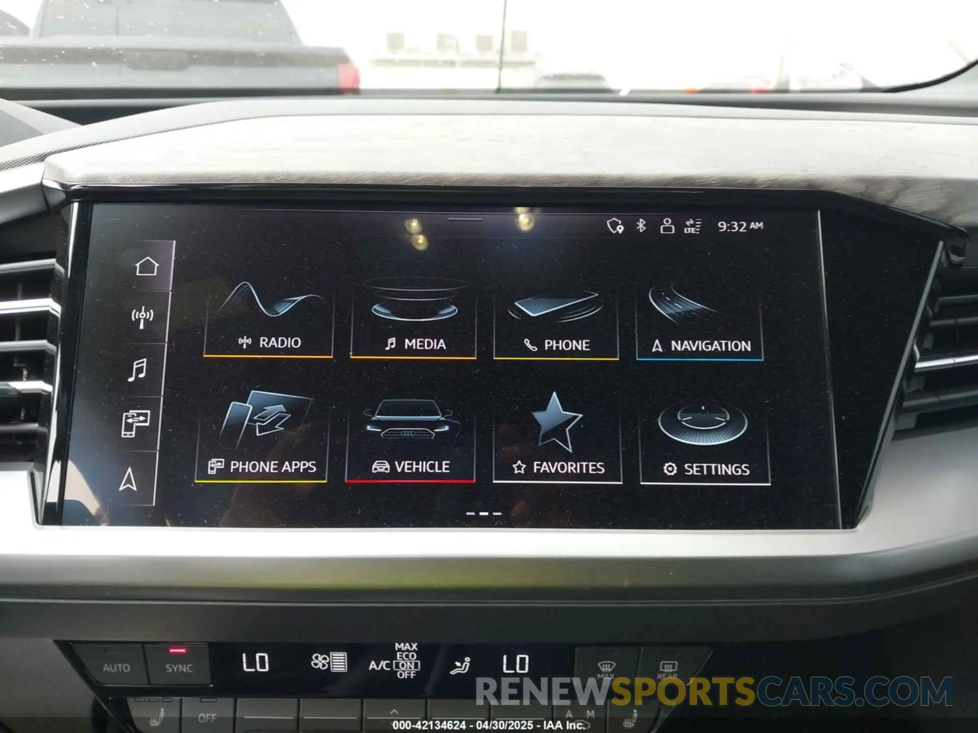19 Фотография поврежденного автомобиля WA1L2BFZ7PP000646 AUDI Q4 E-TRON 2023
