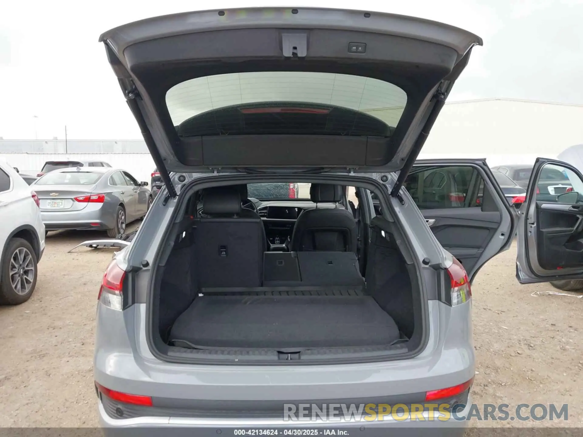 20 Фотография поврежденного автомобиля WA1L2BFZ7PP000646 AUDI Q4 E-TRON 2023