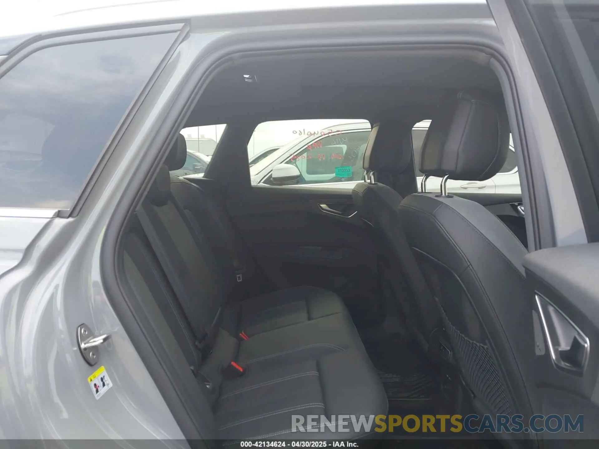 8 Фотография поврежденного автомобиля WA1L2BFZ7PP000646 AUDI Q4 E-TRON 2023