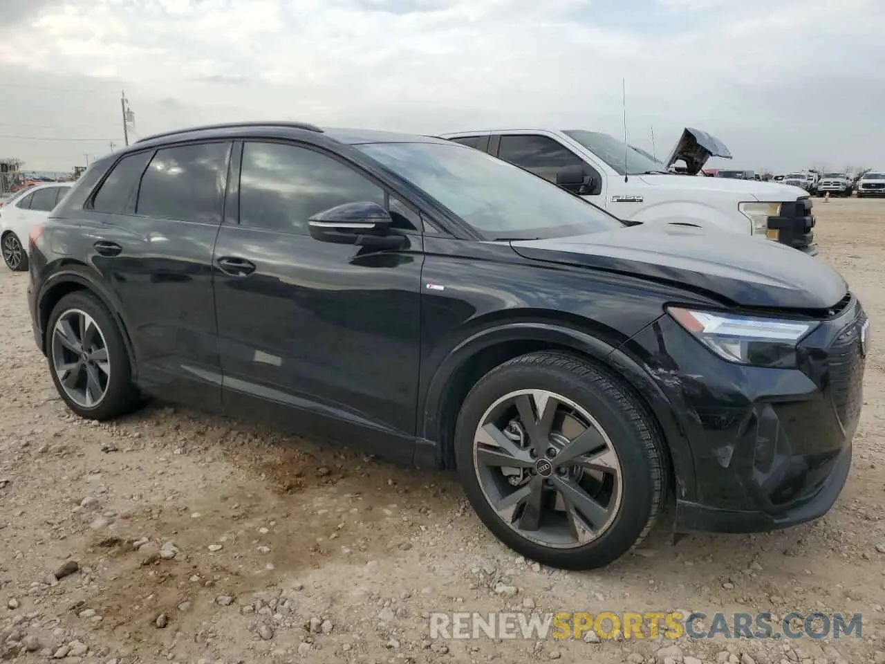 4 Фотография поврежденного автомобиля WA1KUBFZ1RP063718 AUDI Q4 E-TRON 2024