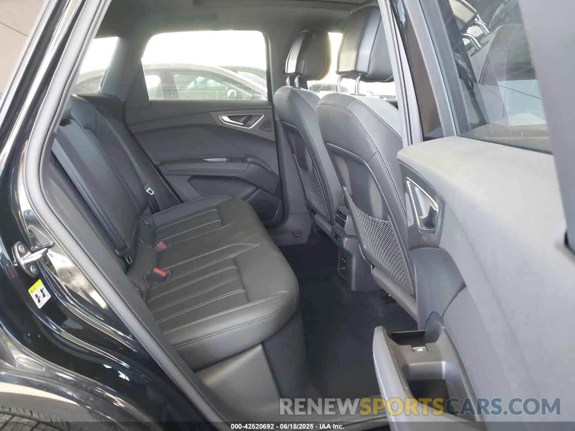 8 Photograph of a damaged car WA1LUBFZXRP049711 AUDI Q4 E-TRON 2024