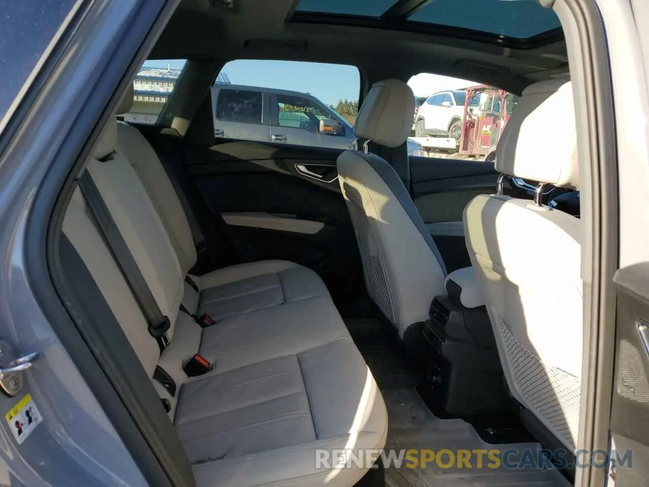 11 Photograph of a damaged car WA1M2BFZ8RP002896 AUDI Q4 E-TRON 2024
