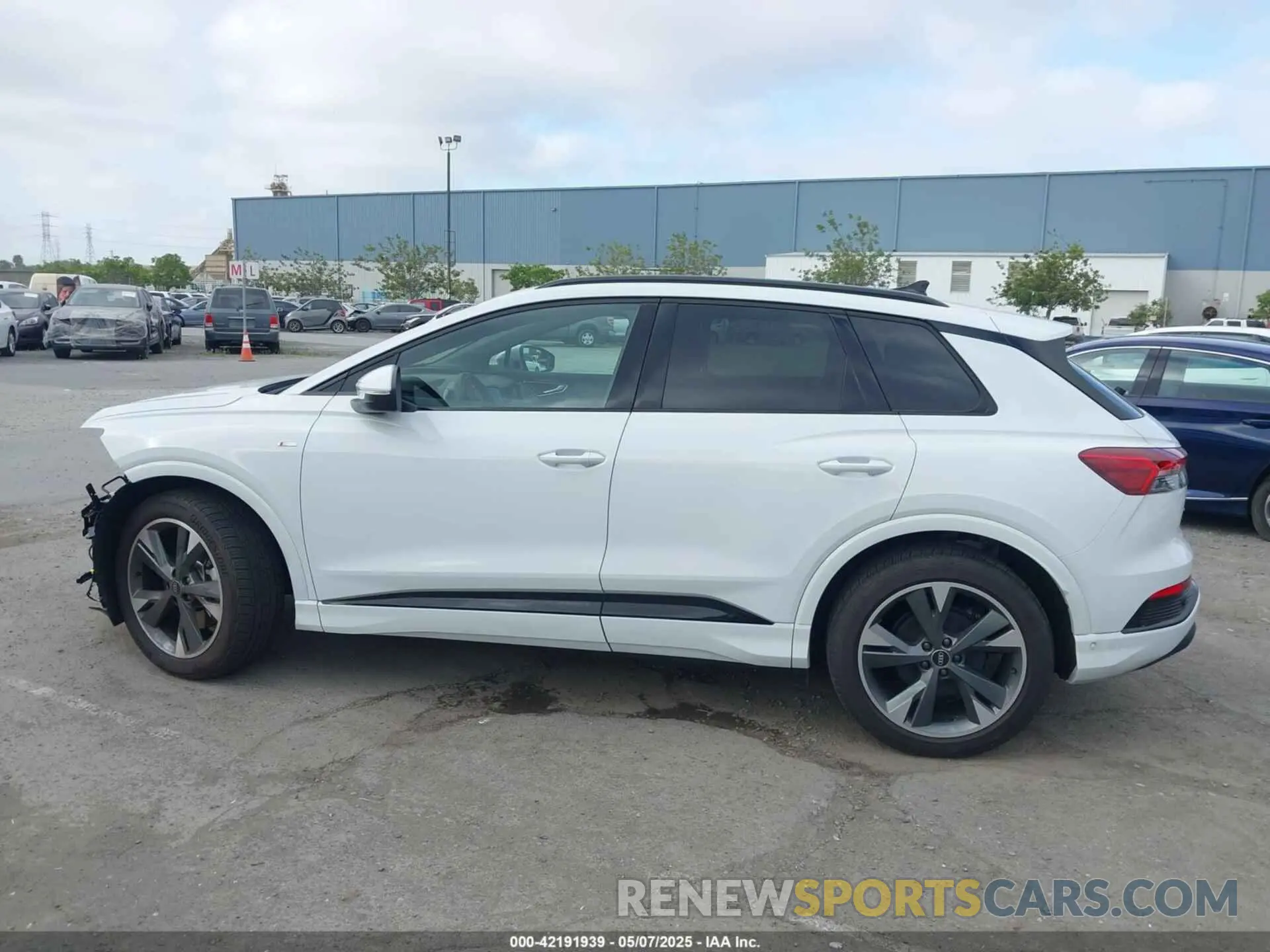 15 Photograph of a damaged car WA1MUBFZ3RP051935 AUDI Q4 E-TRON 2024