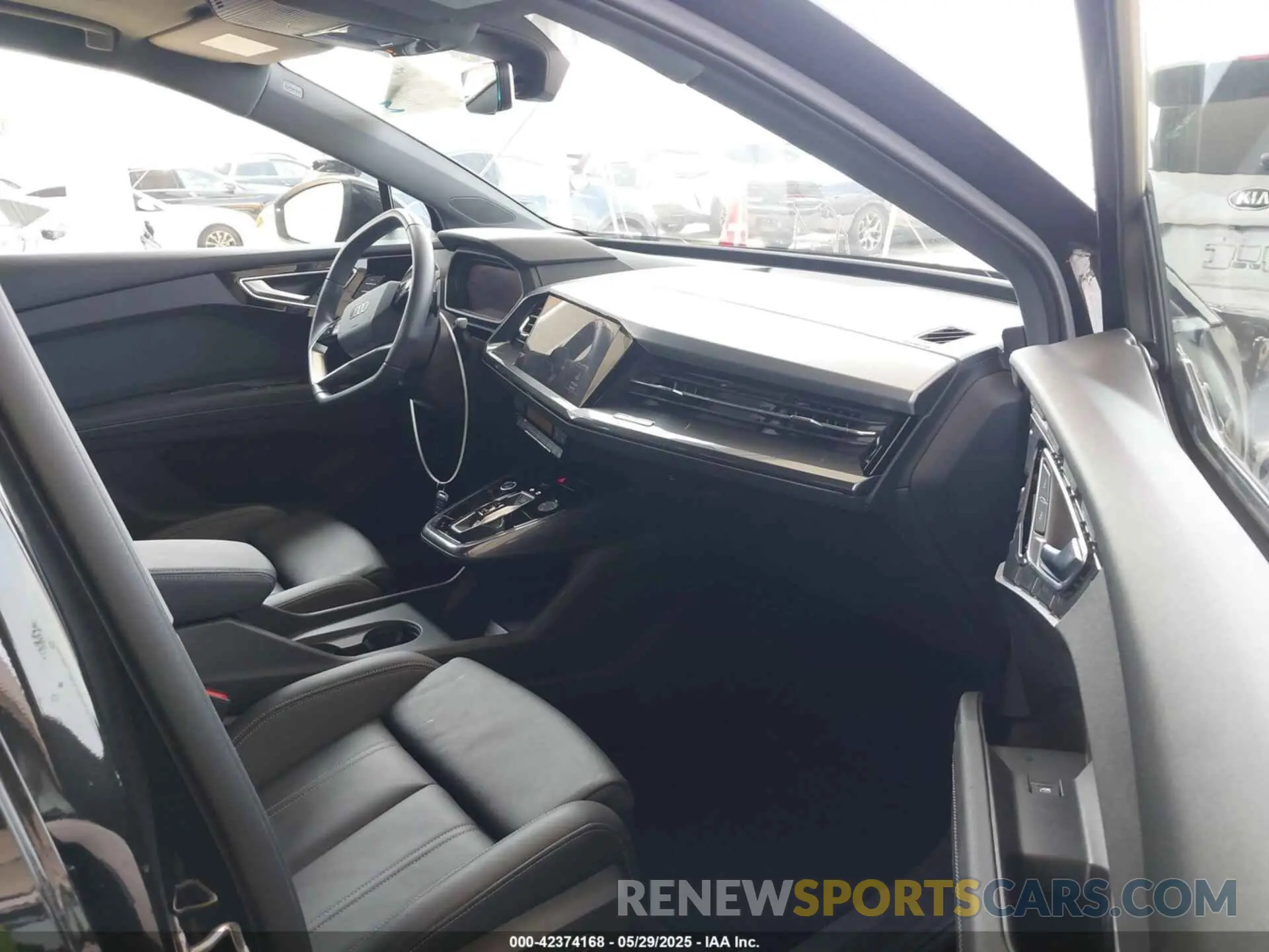 5 Photograph of a damaged car WA122BFZ2RP023525 AUDI Q4 SPORTBACK E-TRON 2024