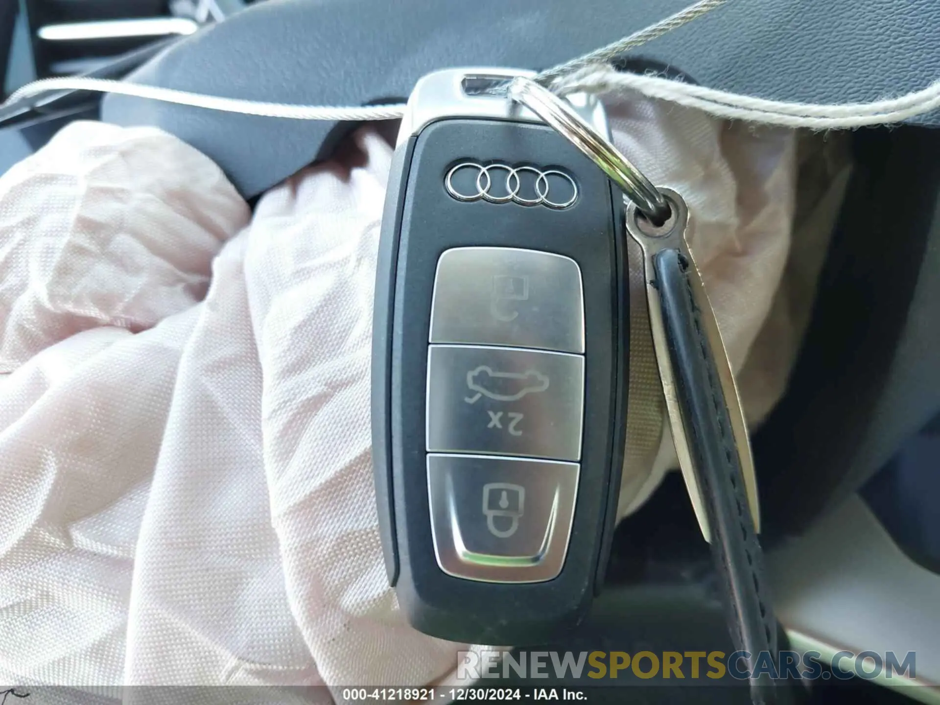 17 Фотография поврежденного автомобиля WA14UBFZ6RP074092 AUDI Q4 SPORTBACK E-TRON 2024