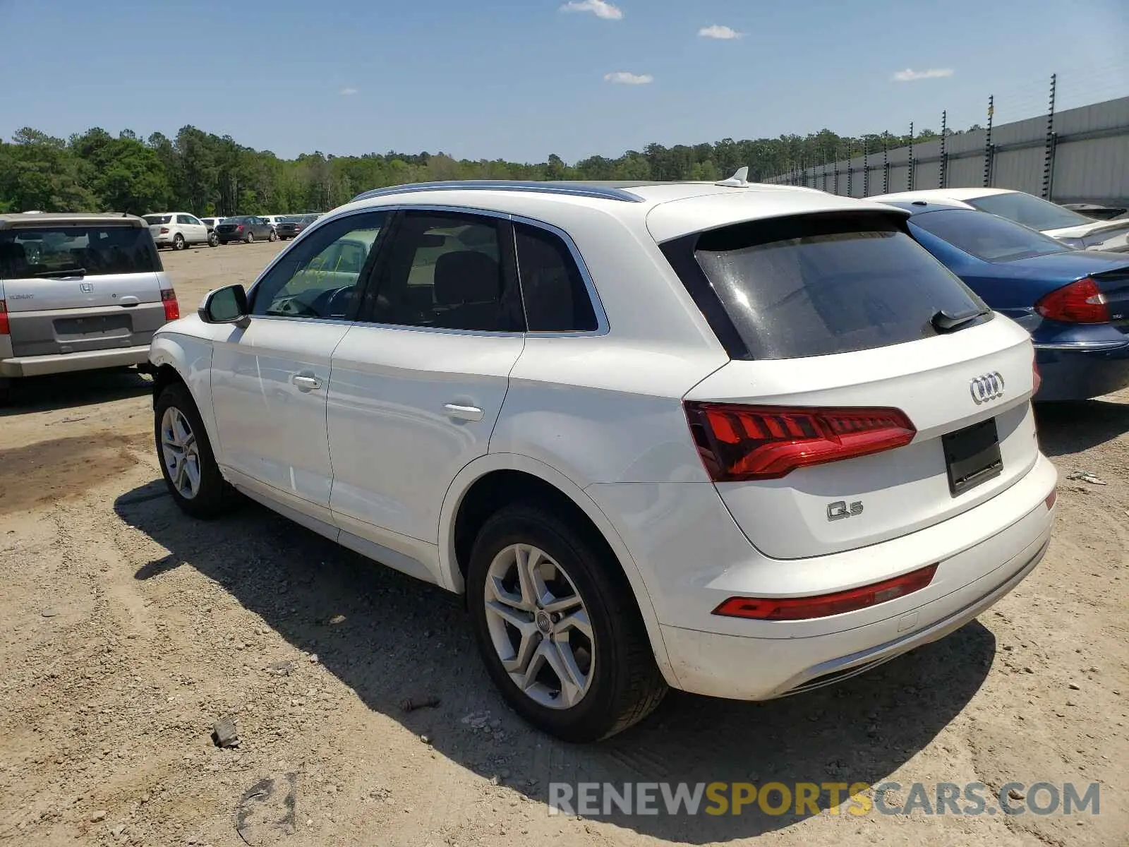 3 Photograph of a damaged car WA1ANAFY0K2060273 AUDI Q5 2019