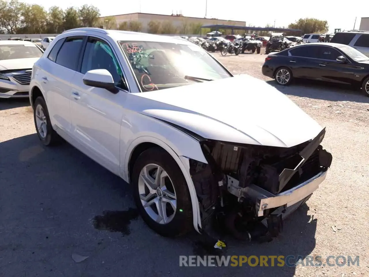 1 Фотография поврежденного автомобиля WA1ANAFY0K2090549 AUDI Q5 2019