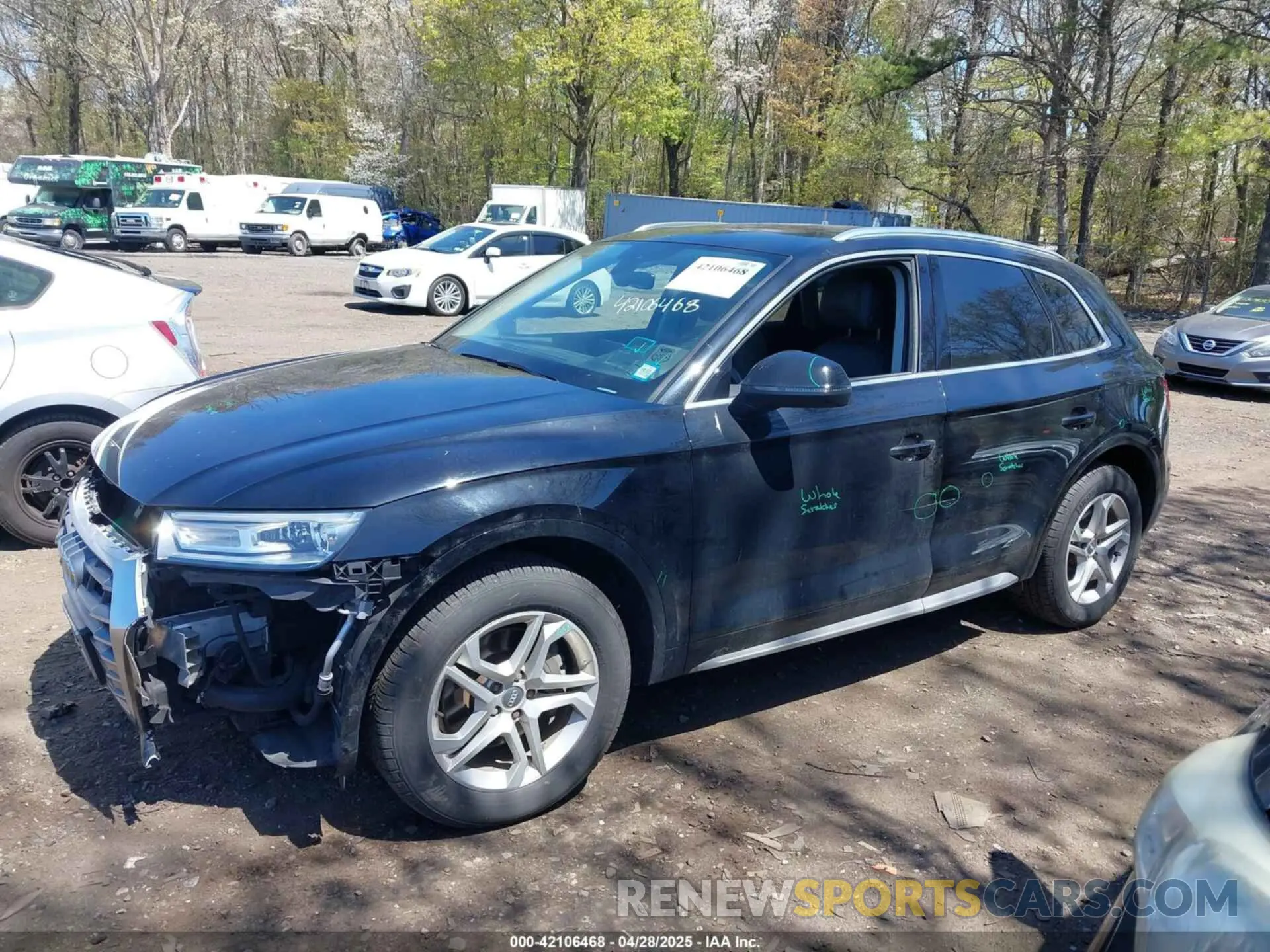 14 Photograph of a damaged car WA1ANAFY0K2103123 AUDI Q5 2019