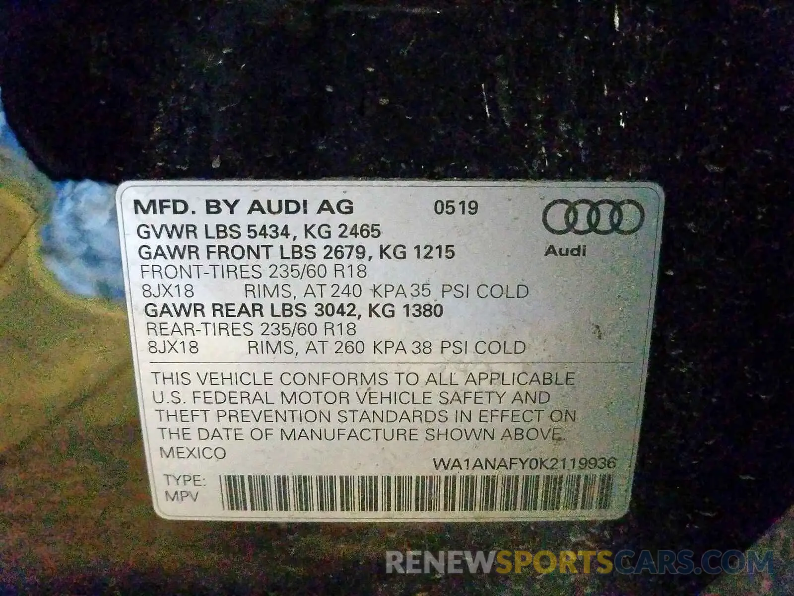 10 Photograph of a damaged car WA1ANAFY0K2119936 AUDI Q5 2019