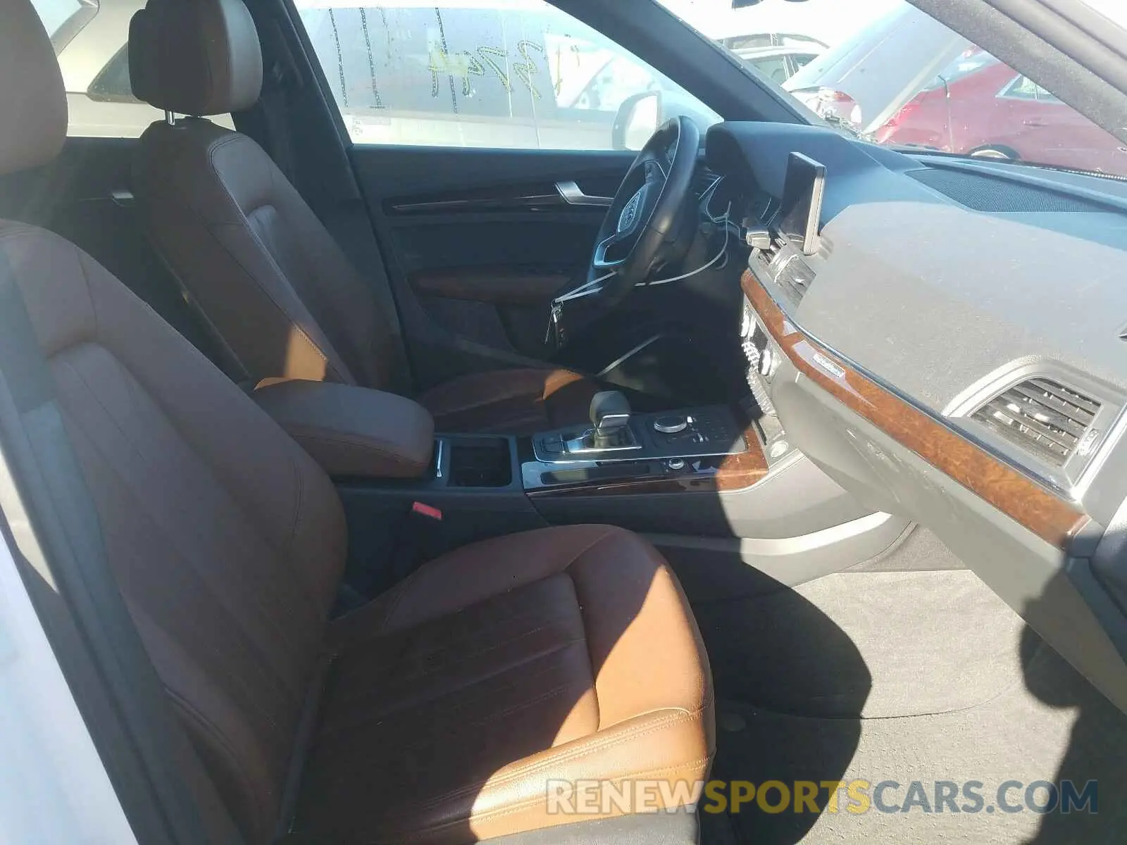5 Photograph of a damaged car WA1ANAFY0K2122996 AUDI Q5 2019