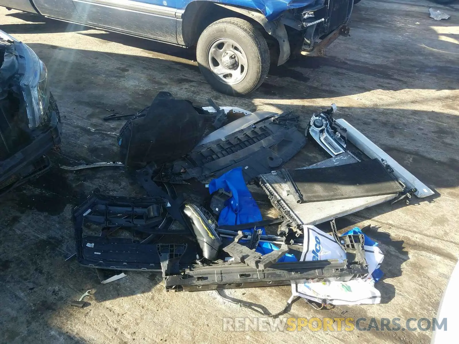 9 Photograph of a damaged car WA1ANAFY0K2122996 AUDI Q5 2019