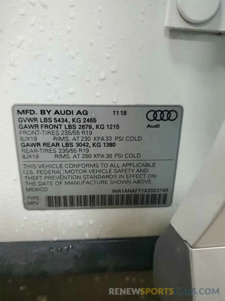 13 Photograph of a damaged car WA1ANAFY1K2023149 AUDI Q5 2019