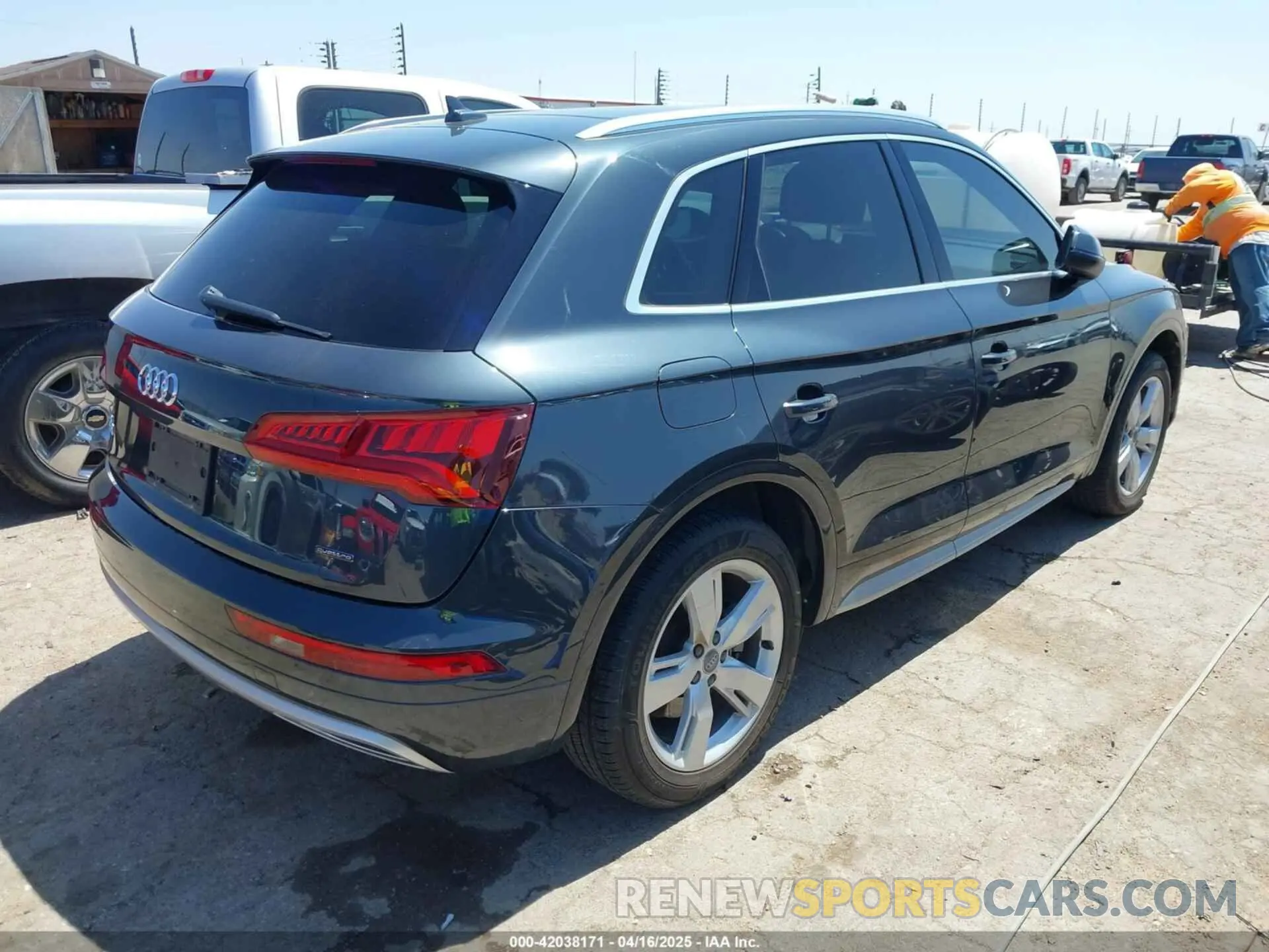 4 Фотография поврежденного автомобиля WA1ANAFY1K2118147 AUDI Q5 2019