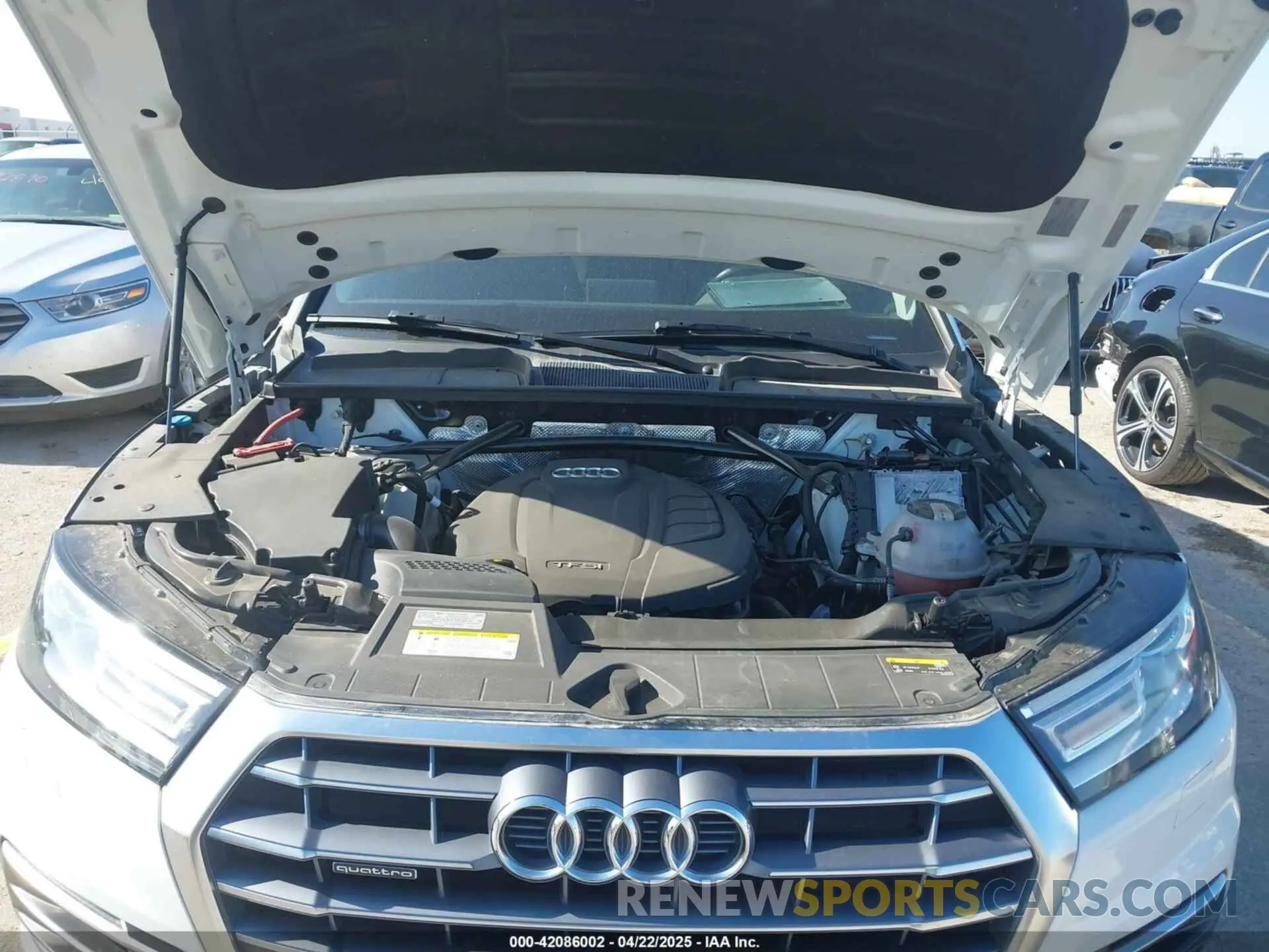 10 Фотография поврежденного автомобиля WA1ANAFY2K2044754 AUDI Q5 2019
