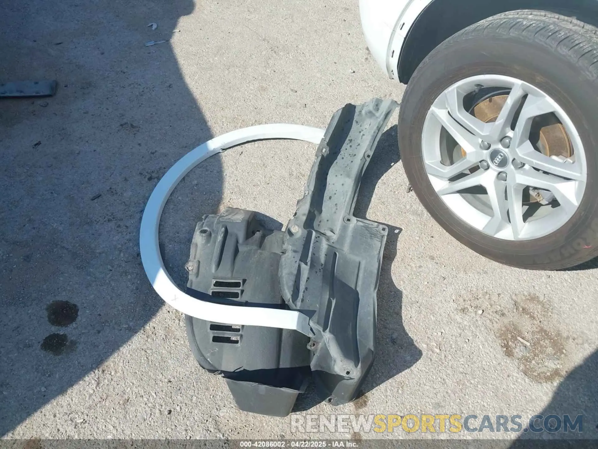 12 Фотография поврежденного автомобиля WA1ANAFY2K2044754 AUDI Q5 2019