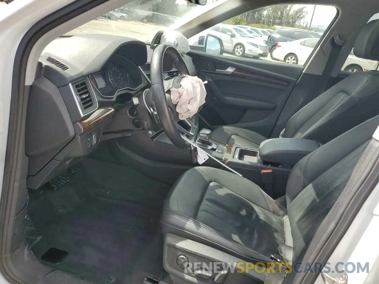 7 Photograph of a damaged car WA1ANAFY2K2092805 AUDI Q5 2019