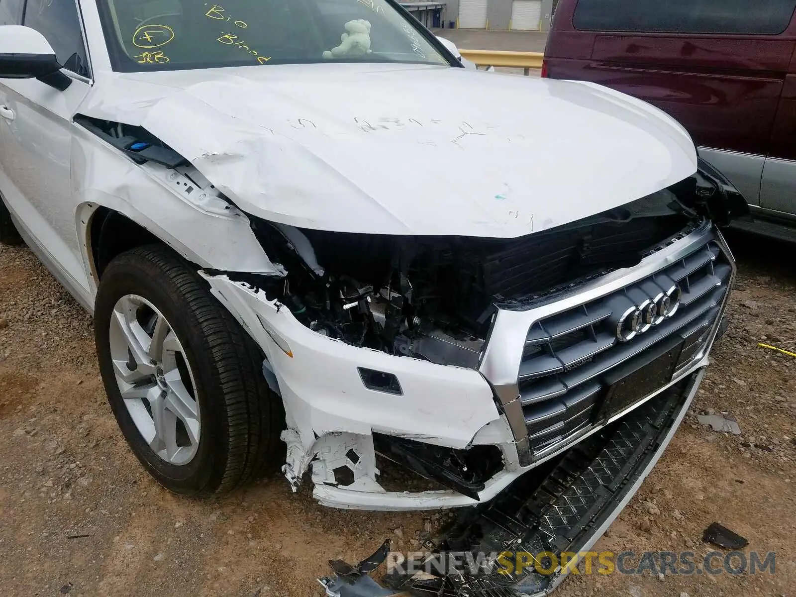 9 Photograph of a damaged car WA1ANAFY2K2096658 AUDI Q5 2019