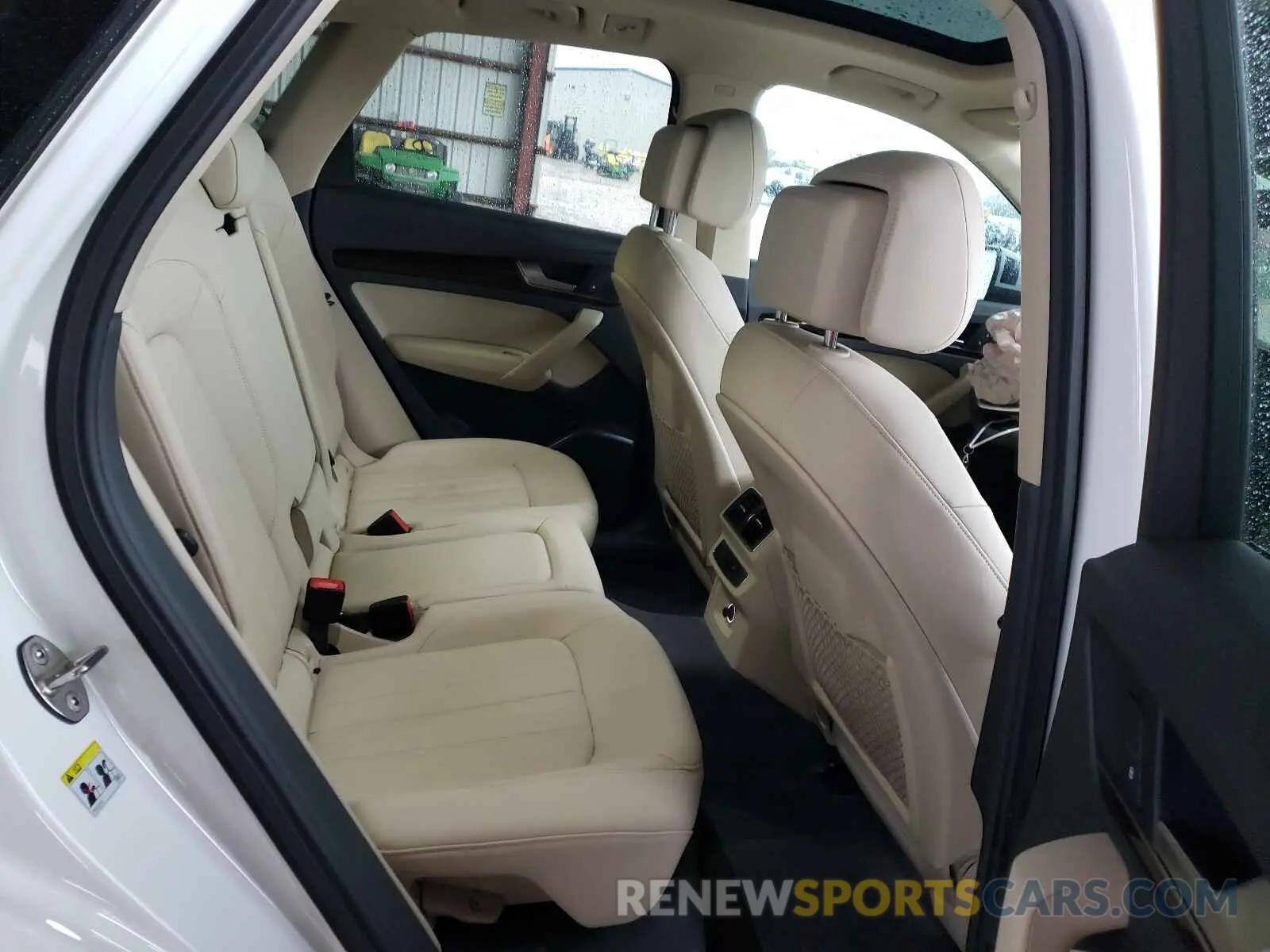 6 Photograph of a damaged car WA1ANAFY2K2129982 AUDI Q5 2019