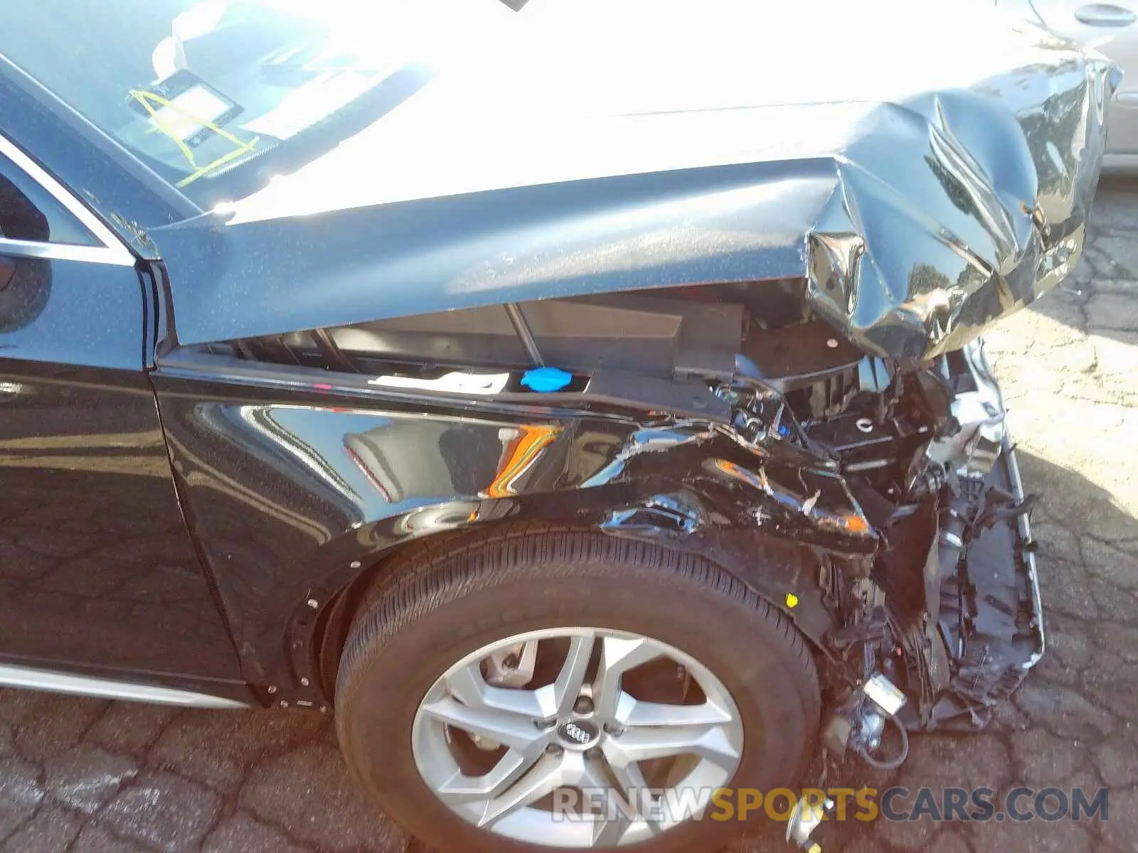 9 Photograph of a damaged car WA1ANAFY2K2139704 AUDI Q5 2019
