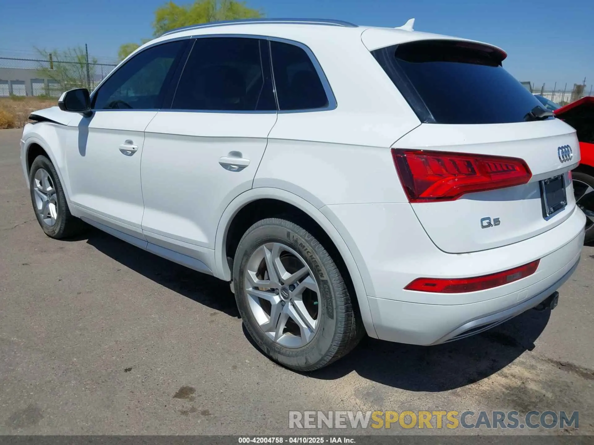 3 Photograph of a damaged car WA1ANAFY3K2022536 AUDI Q5 2019
