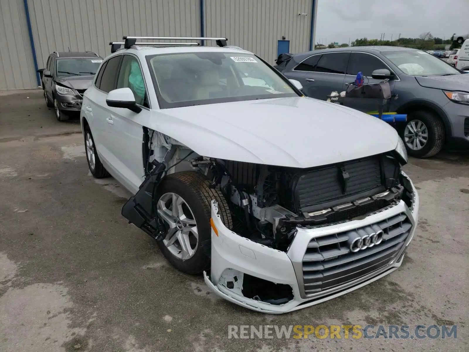 1 Photograph of a damaged car WA1ANAFY3K2079965 AUDI Q5 2019