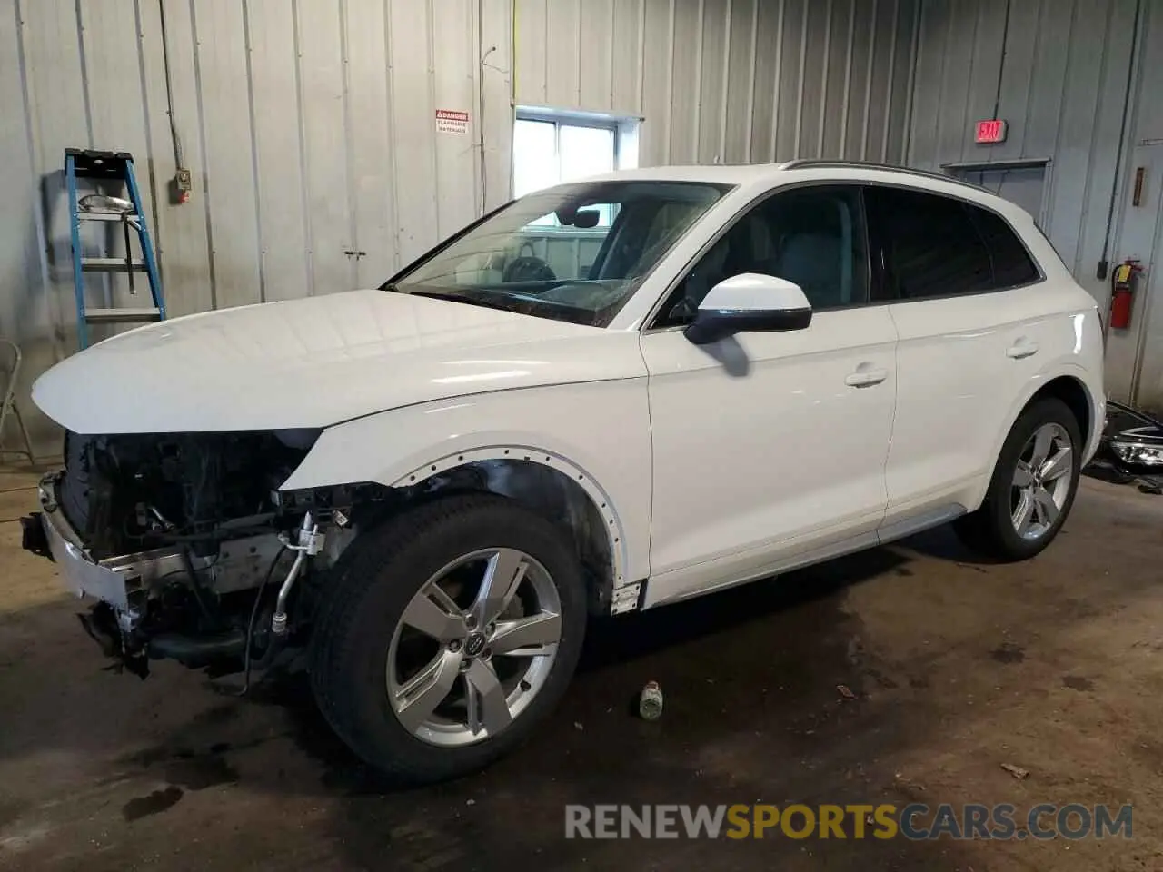 1 Фотография поврежденного автомобиля WA1ANAFY3K2116836 AUDI Q5 2019