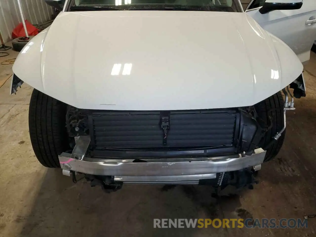 12 Фотография поврежденного автомобиля WA1ANAFY3K2116836 AUDI Q5 2019