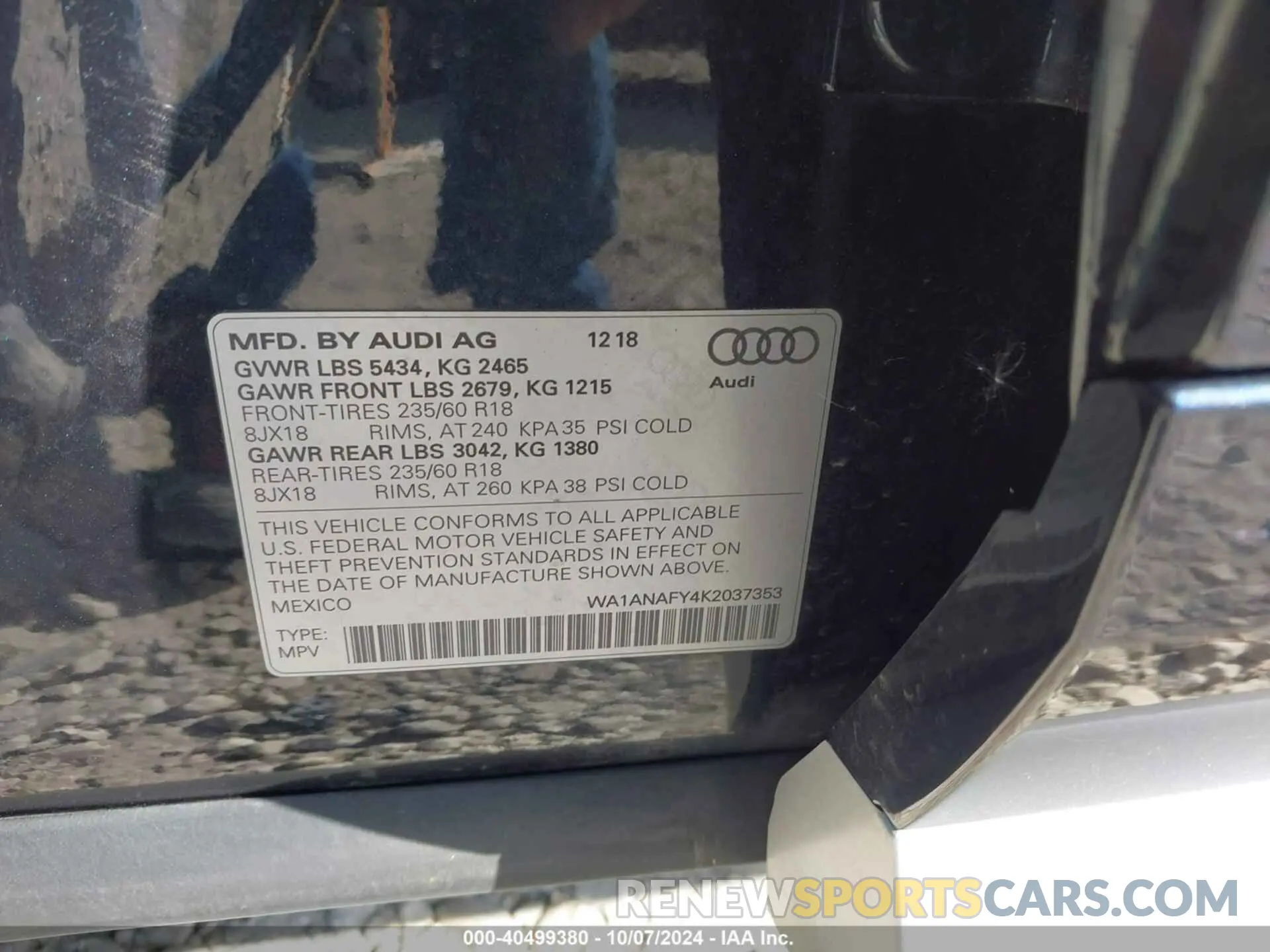 9 Photograph of a damaged car WA1ANAFY4K2037353 AUDI Q5 2019