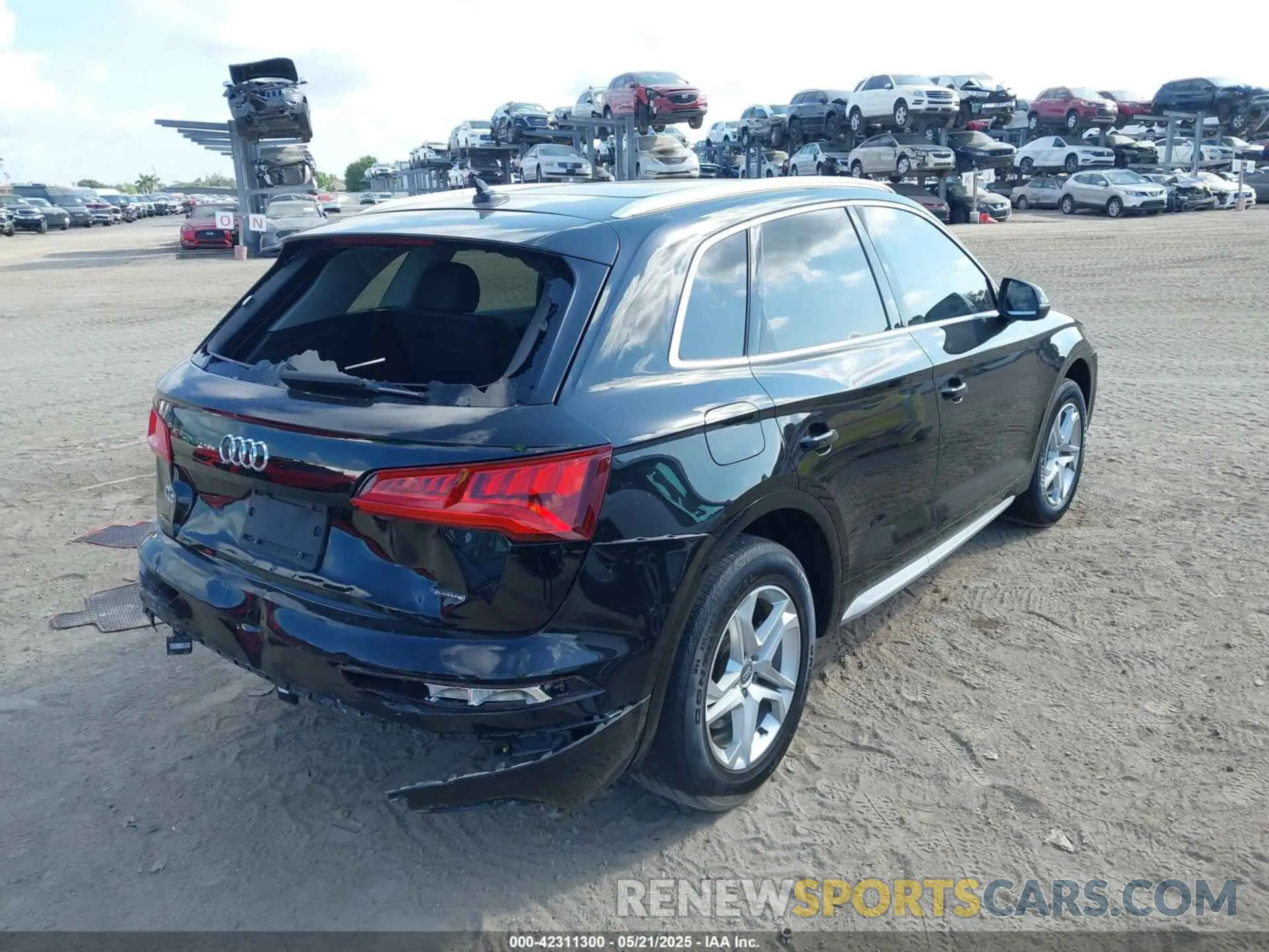 4 Фотография поврежденного автомобиля WA1ANAFY4K2139817 AUDI Q5 2019