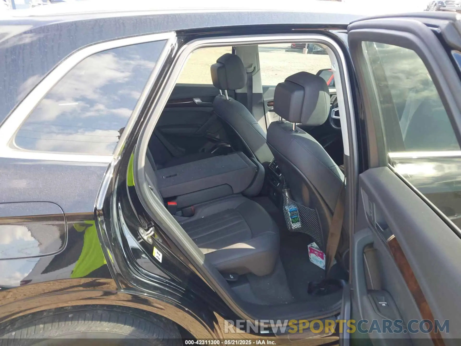 8 Фотография поврежденного автомобиля WA1ANAFY4K2139817 AUDI Q5 2019