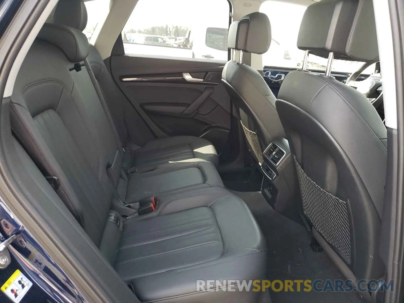 6 Photograph of a damaged car WA1ANAFY6K2075358 AUDI Q5 2019