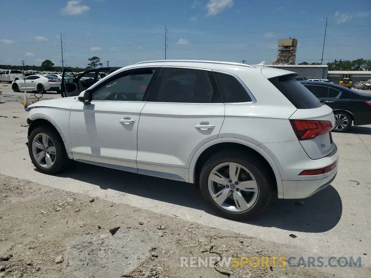 2 Фотография поврежденного автомобиля WA1ANAFY7K2034382 AUDI Q5 2019
