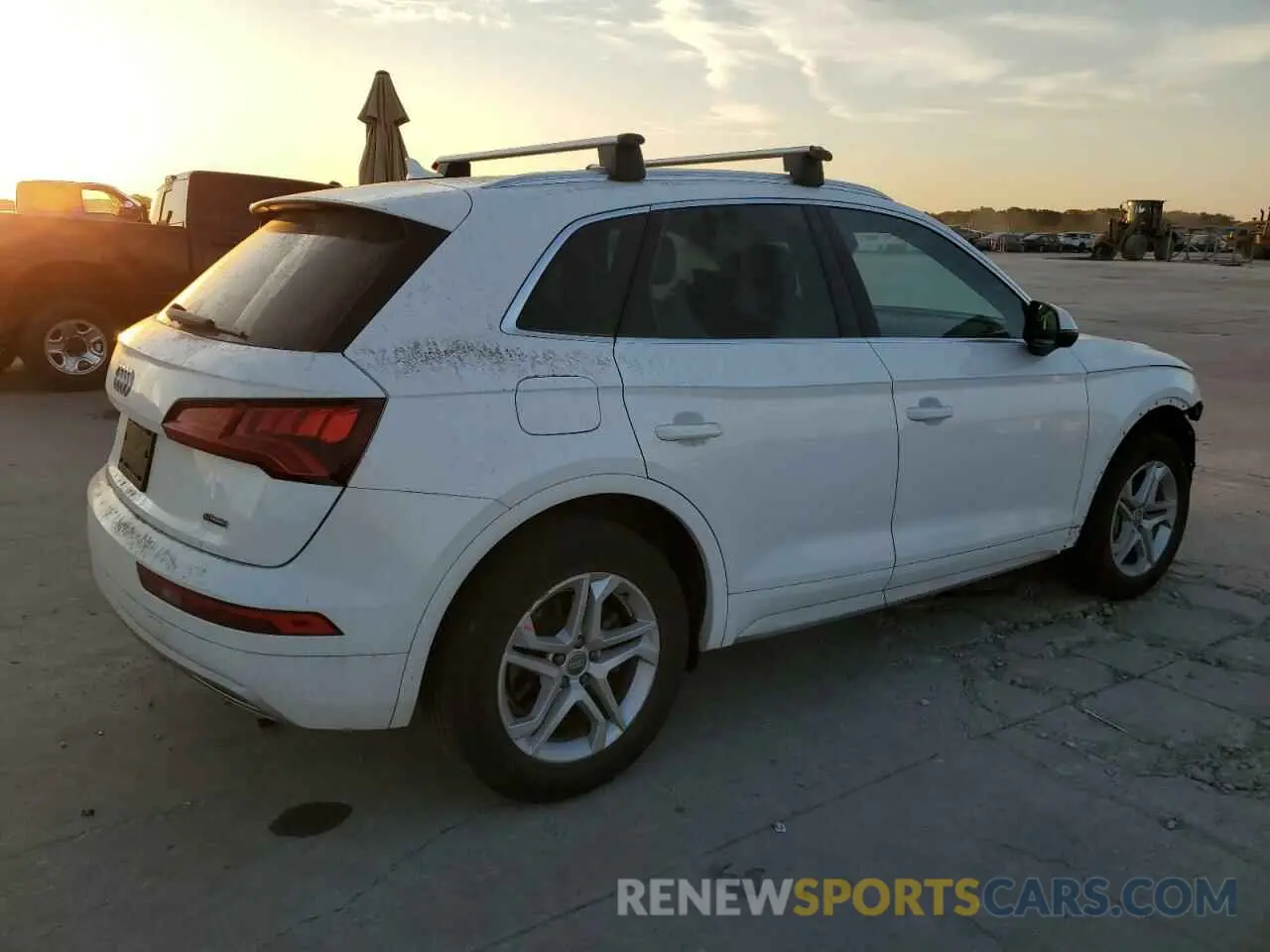 3 Фотография поврежденного автомобиля WA1ANAFY7K2070251 AUDI Q5 2019
