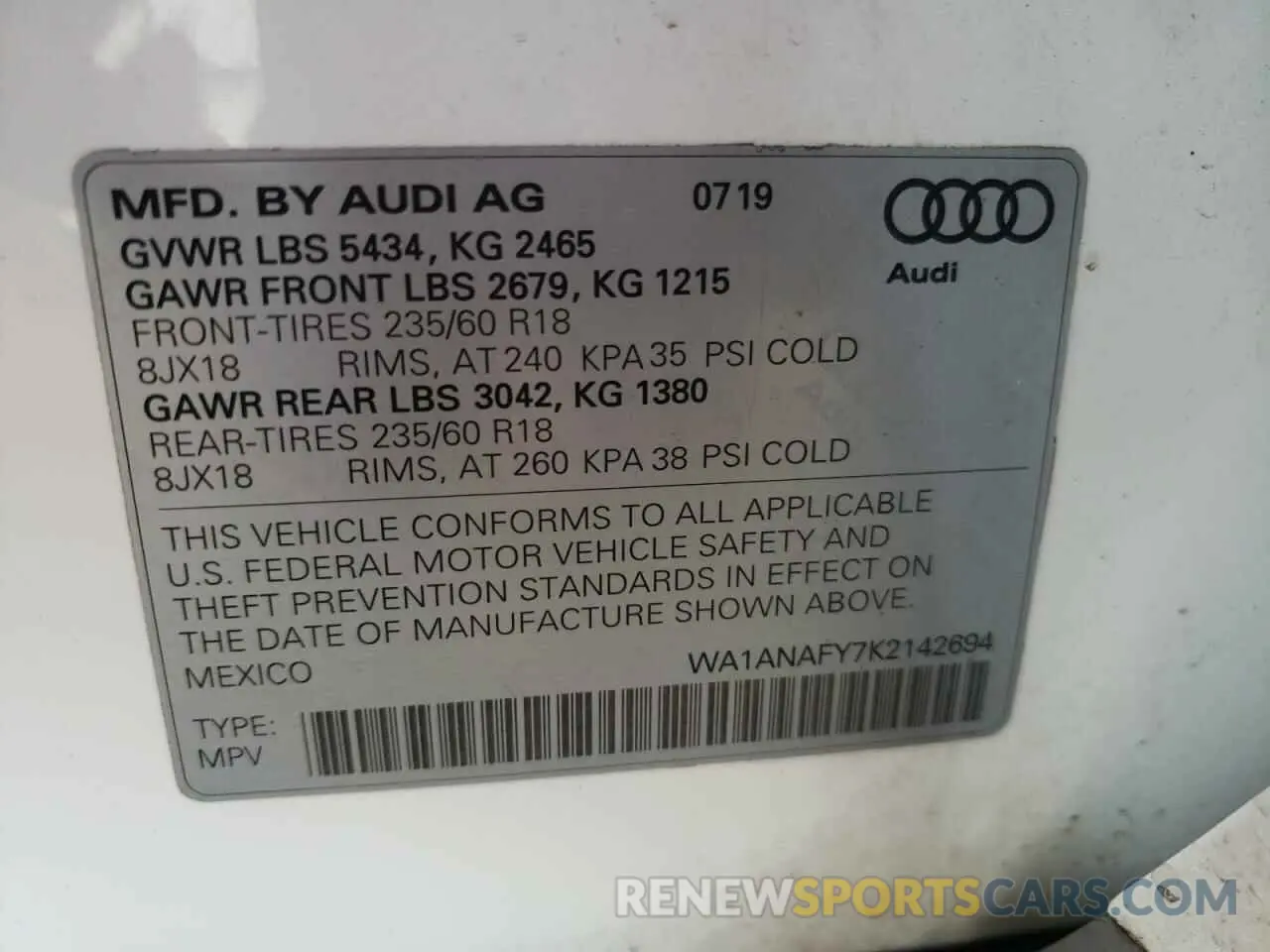 13 Photograph of a damaged car WA1ANAFY7K2142694 AUDI Q5 2019