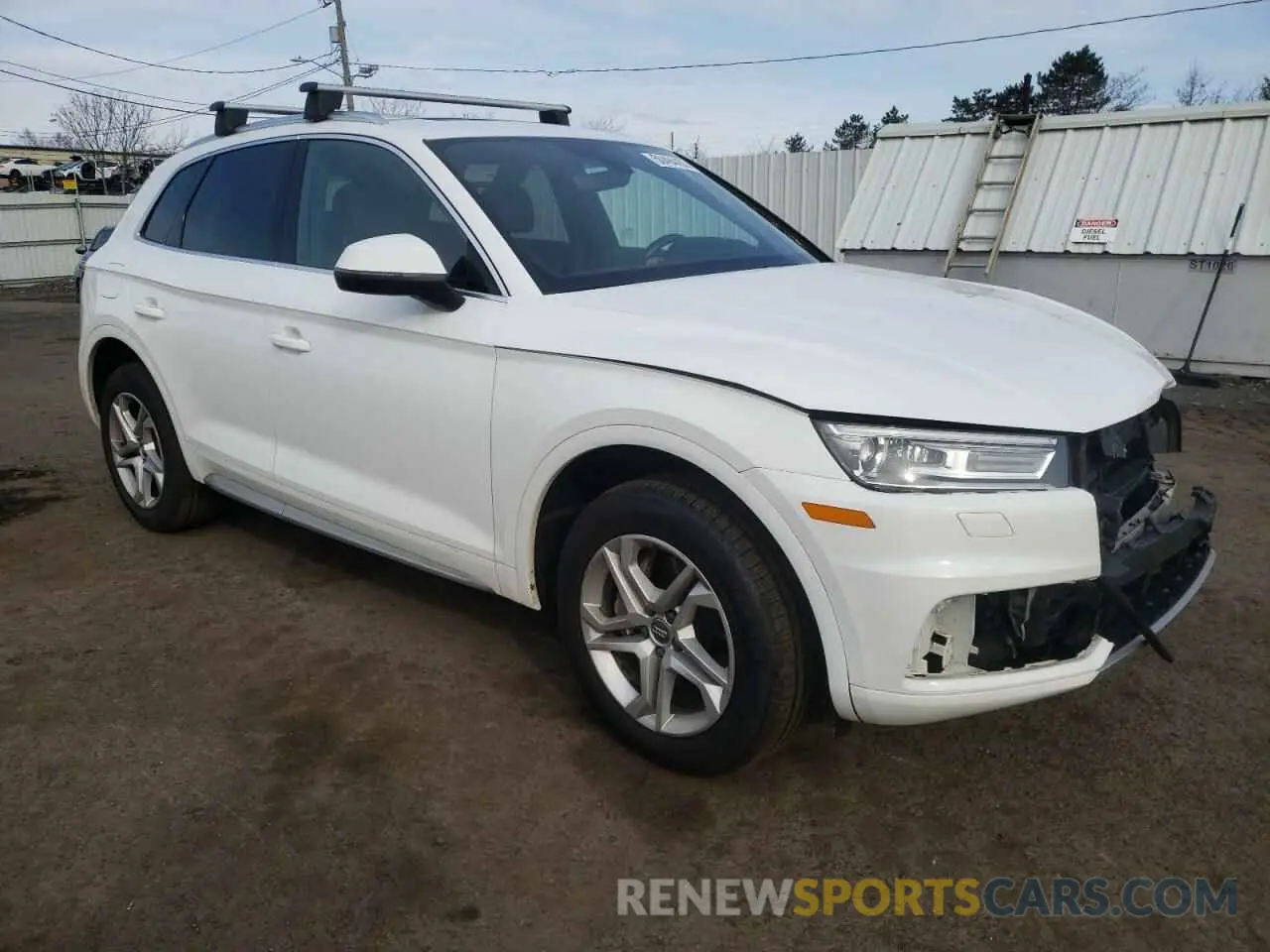 4 Photograph of a damaged car WA1ANAFY7K2142694 AUDI Q5 2019