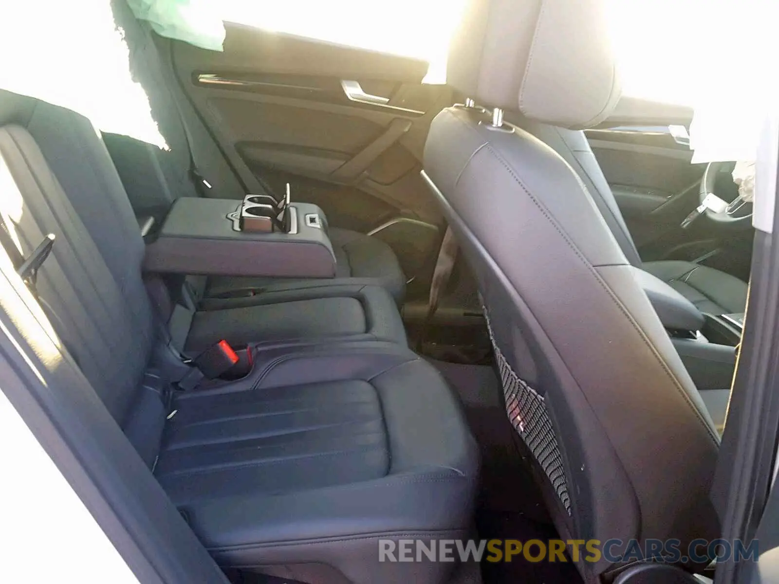6 Photograph of a damaged car WA1ANAFY8K2033810 AUDI Q5 2019