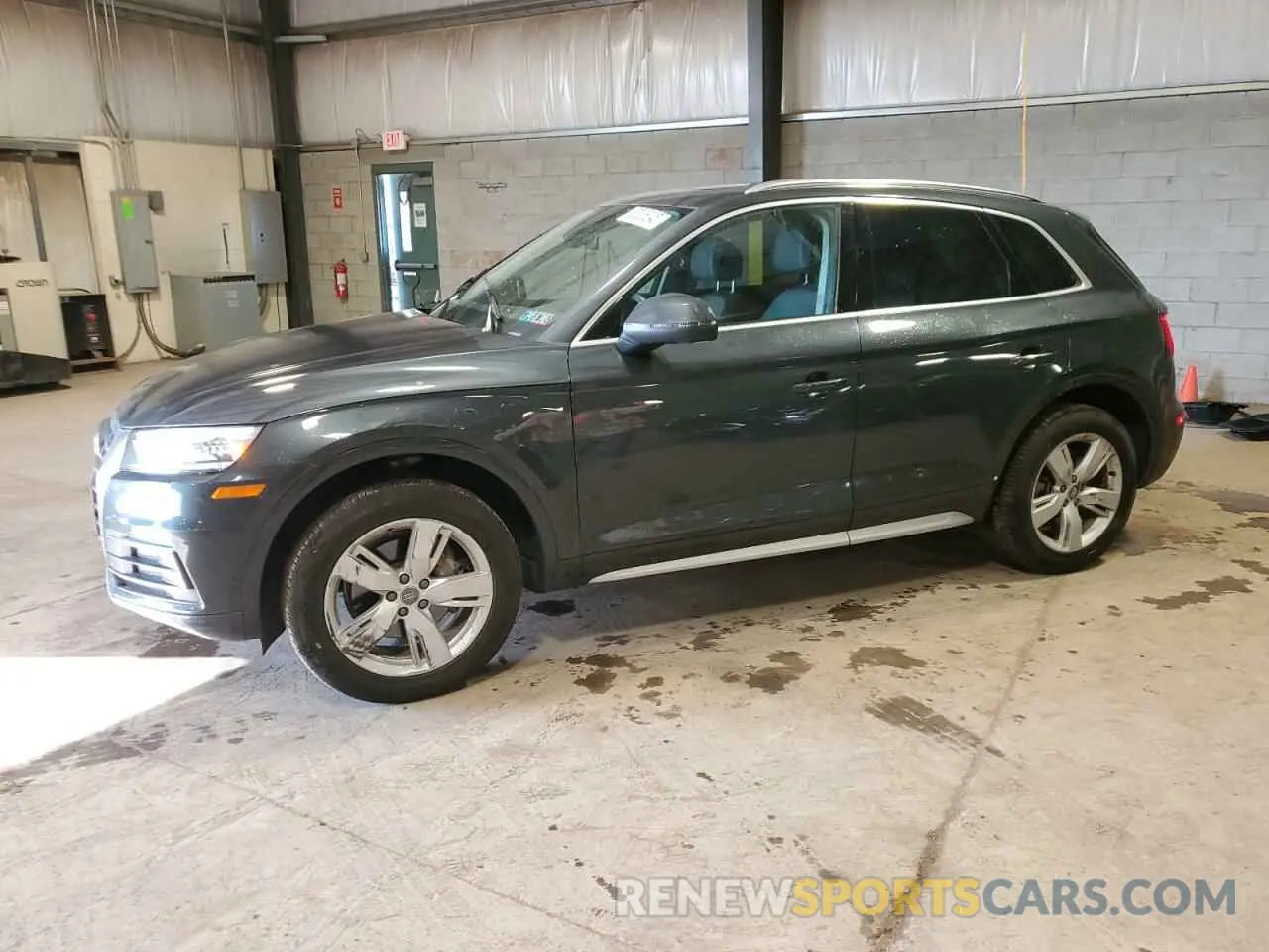 1 Photograph of a damaged car WA1ANAFY8K2051689 AUDI Q5 2019