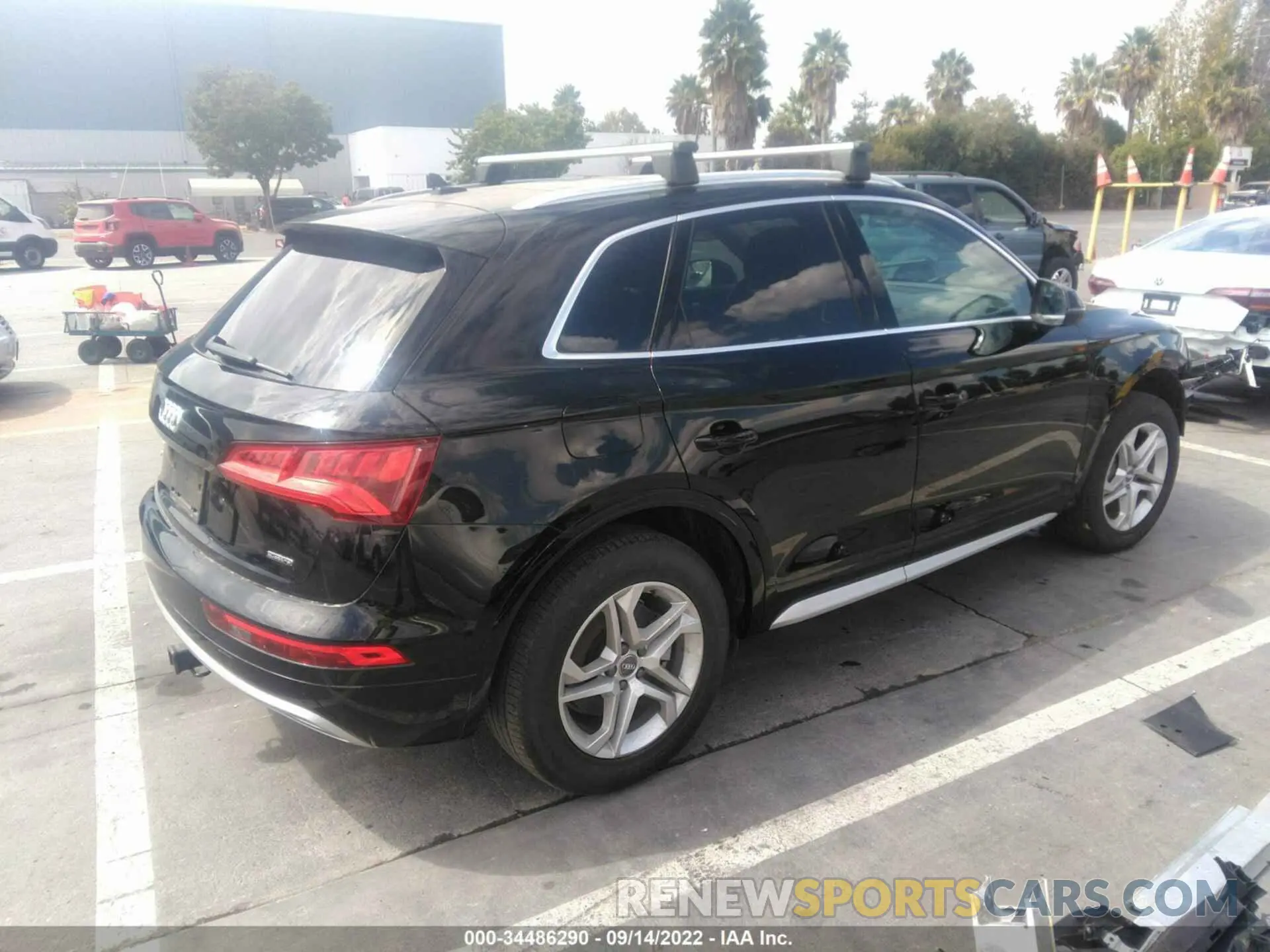 4 Фотография поврежденного автомобиля WA1ANAFY8K2091884 AUDI Q5 2019