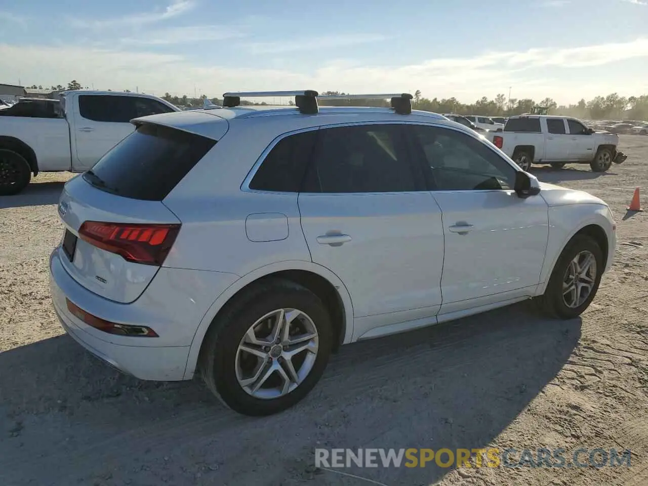 3 Фотография поврежденного автомобиля WA1ANAFY8K2118596 AUDI Q5 2019