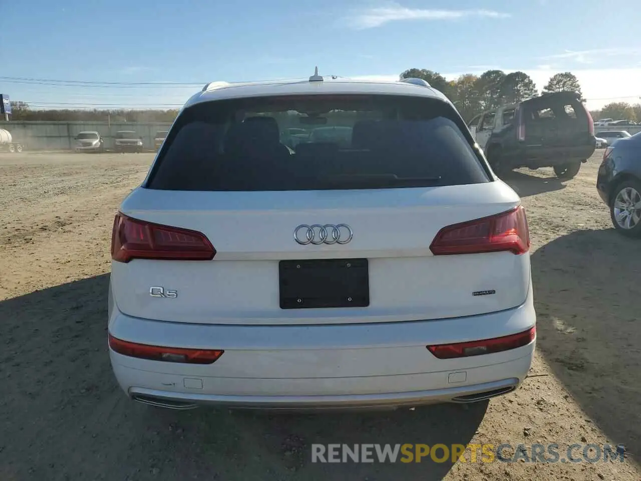 6 Photograph of a damaged car WA1ANAFY8K2118758 AUDI Q5 2019