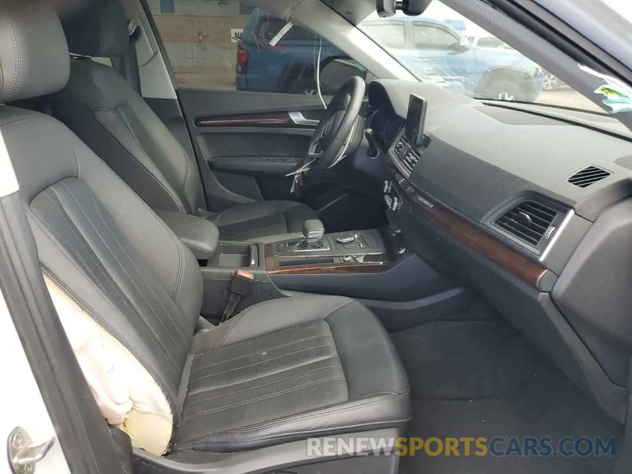 5 Photograph of a damaged car WA1ANAFY8K2129307 AUDI Q5 2019