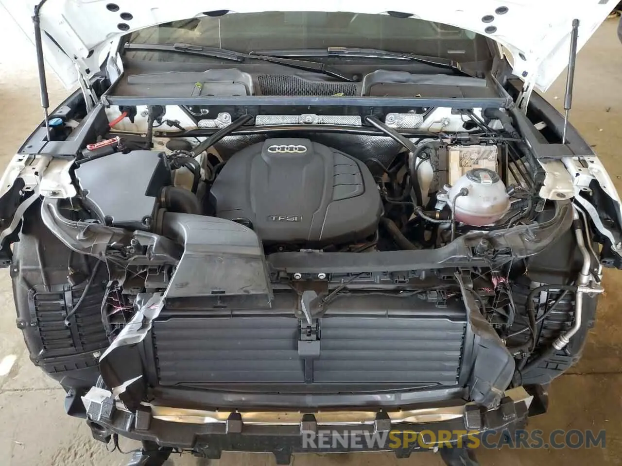 12 Photograph of a damaged car WA1ANAFY8K2142574 AUDI Q5 2019